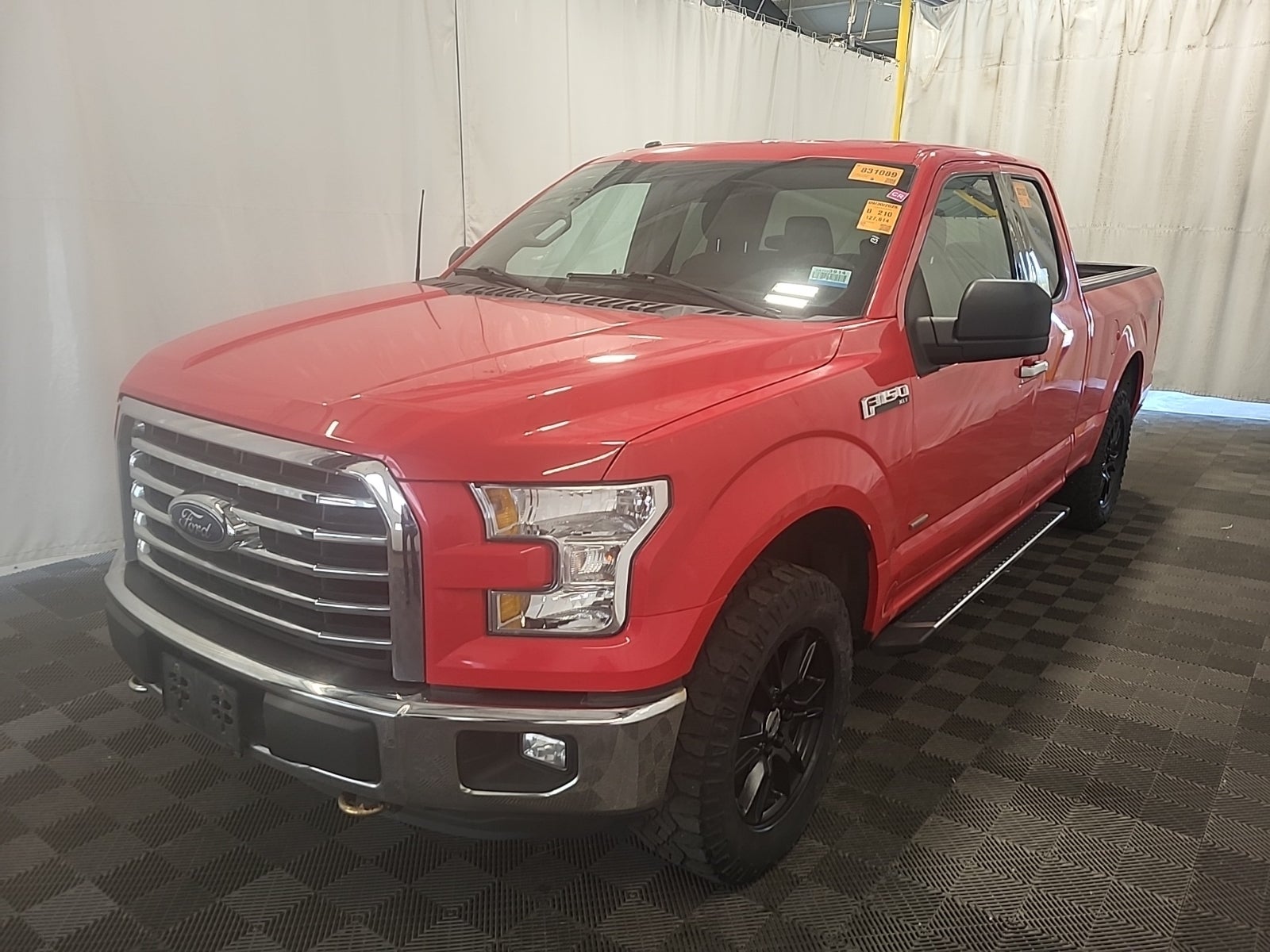 2016 Ford F-150 4WD Supercab 145" XLT