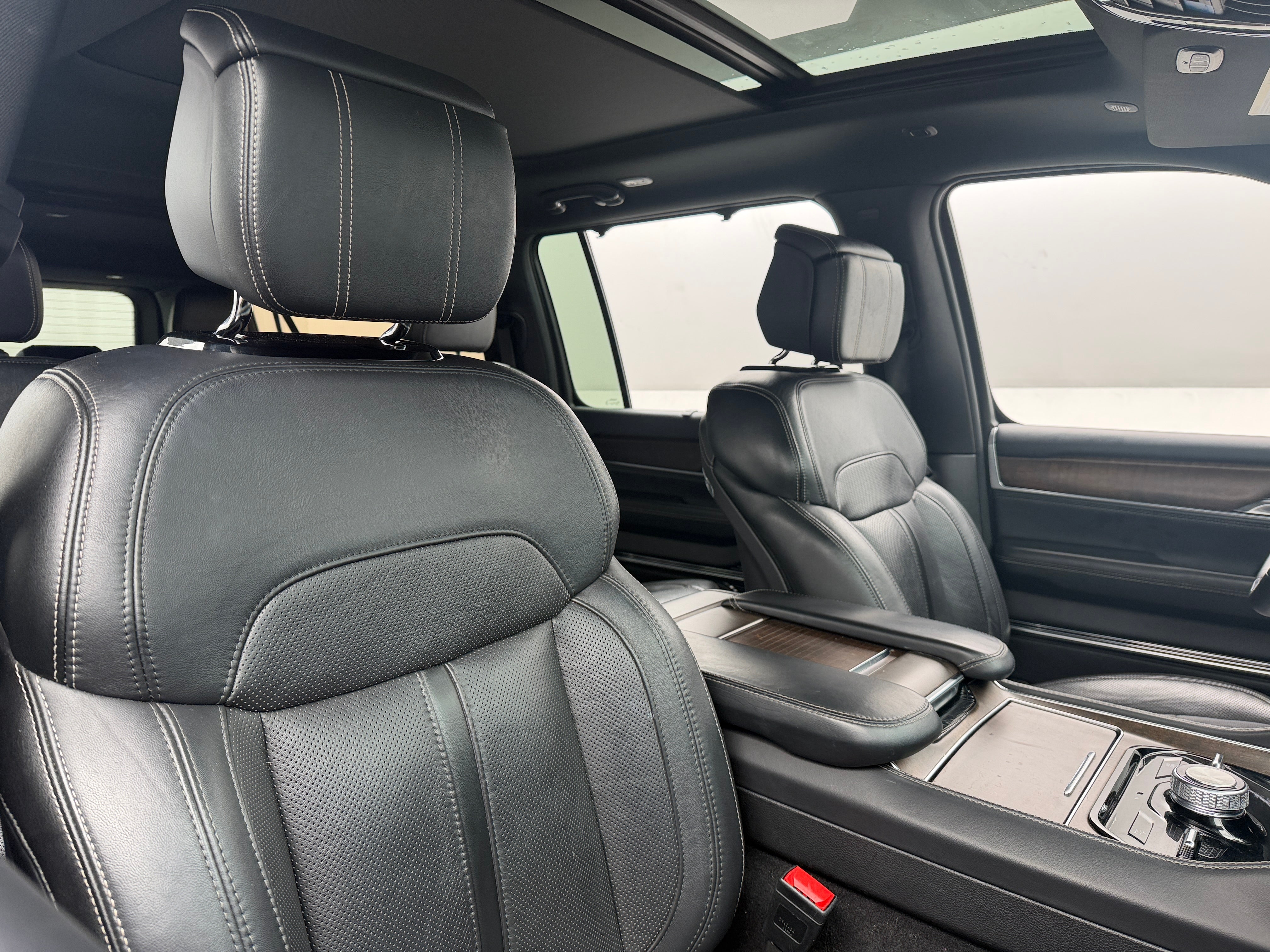 2024 Jeep Grand Wagoneer L