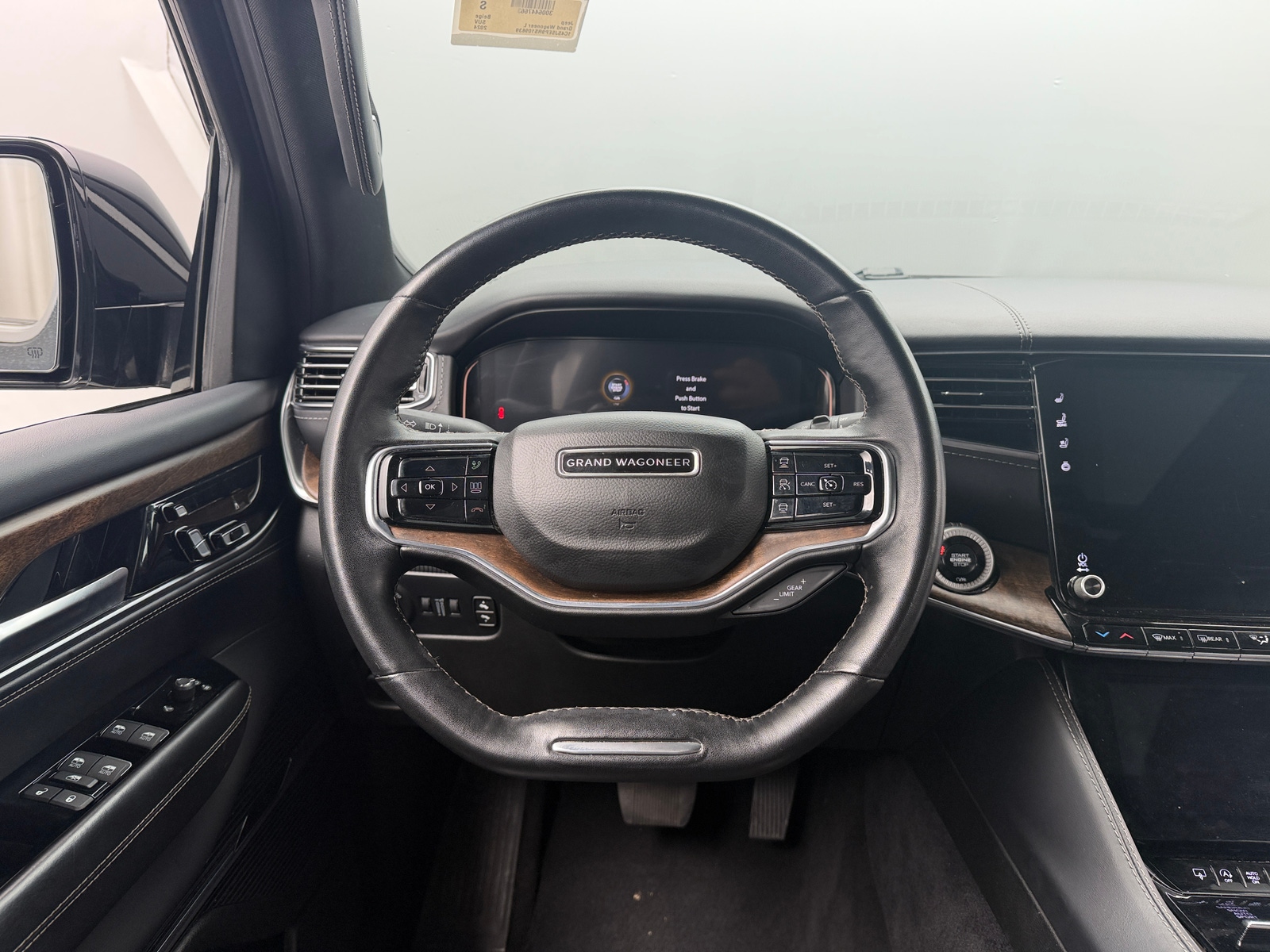 Thumbnail: 2024 Jeep Grand Wagoneer L - 4