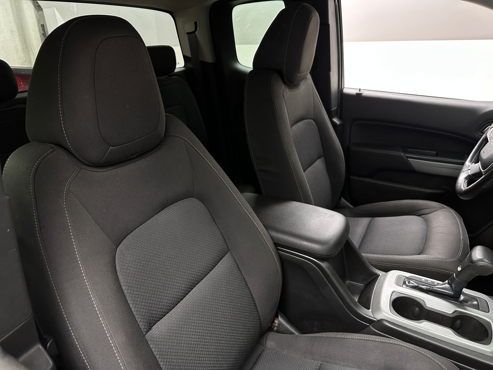 Thumbnail: 2015 Chevrolet Colorado - 2