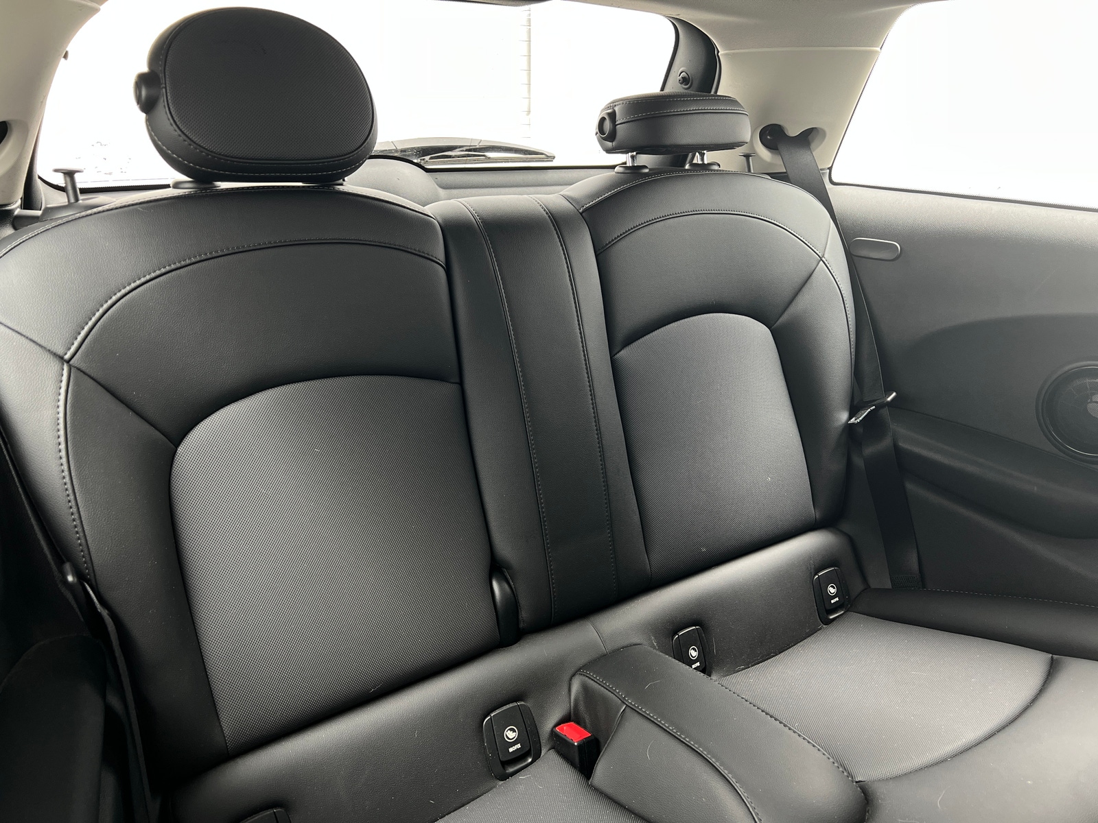 Thumbnail: 2019 MINI Cooper Hardtop - 5