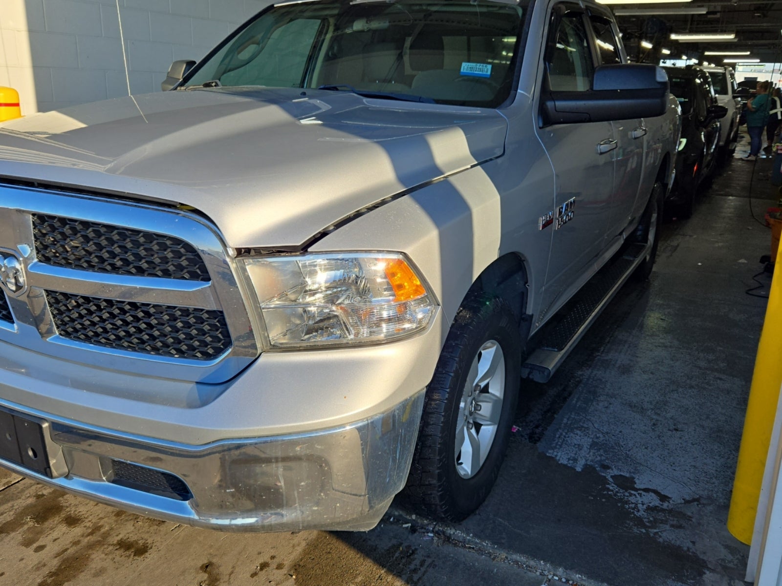 2017 Ram 1500 4WD Quad Cab 140.5" SLT