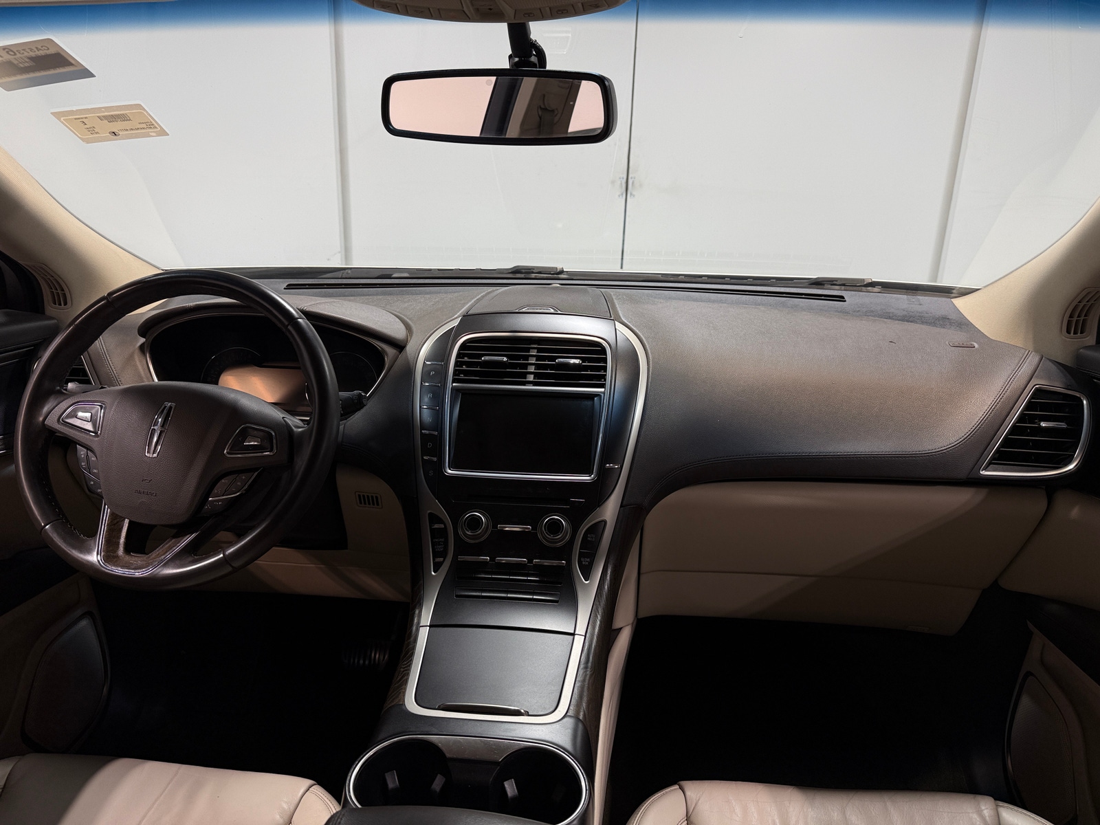 Thumbnail: 2018 Lincoln MKX - 2