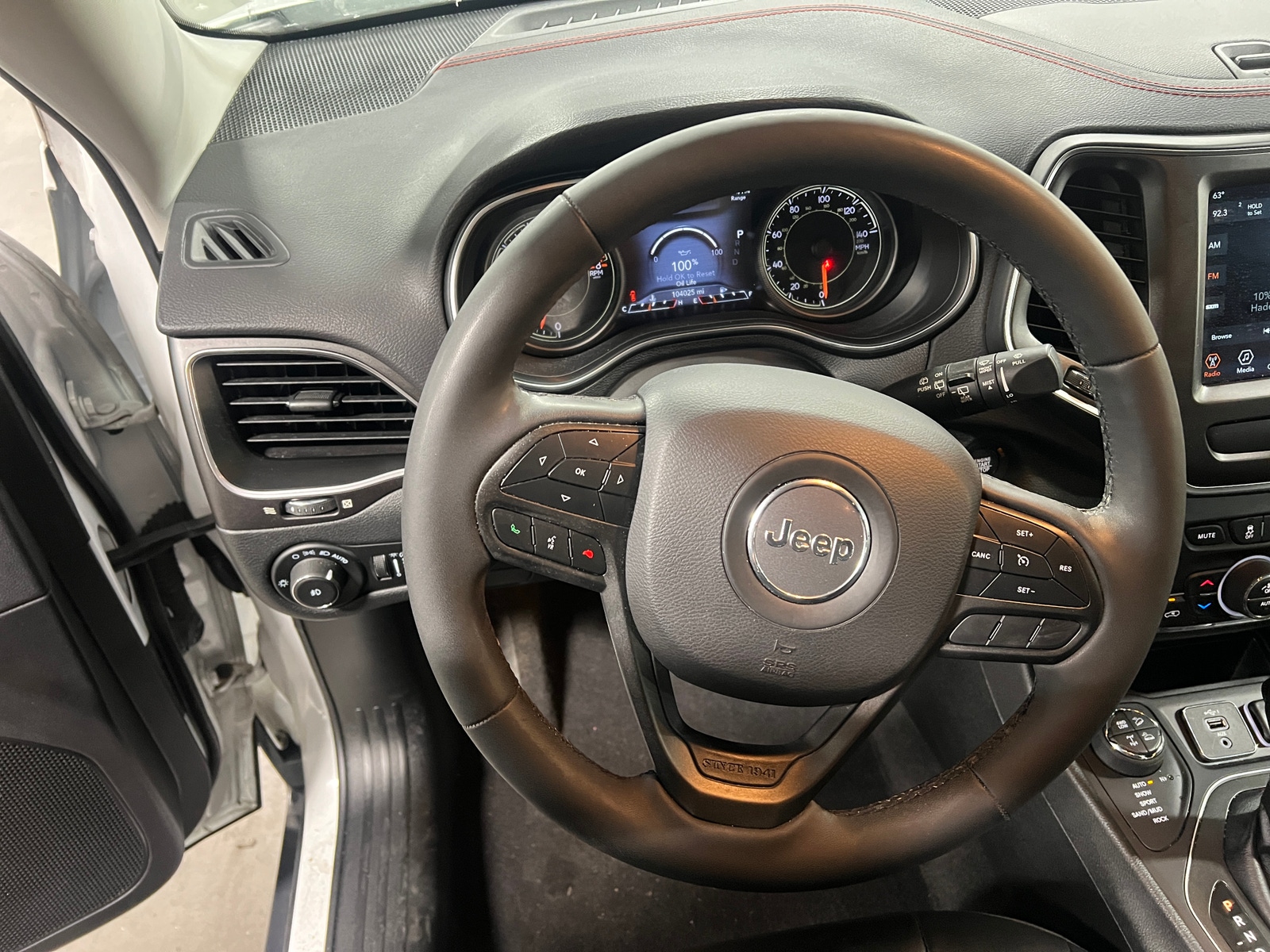 Thumbnail: 2022 Jeep Cherokee - 5
