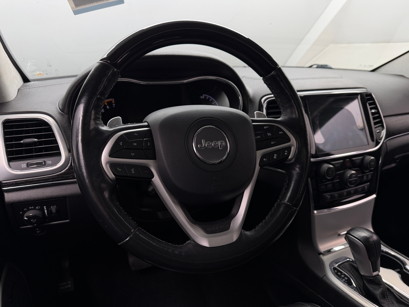 Thumbnail: 2020 Jeep Grand Cherokee - 4