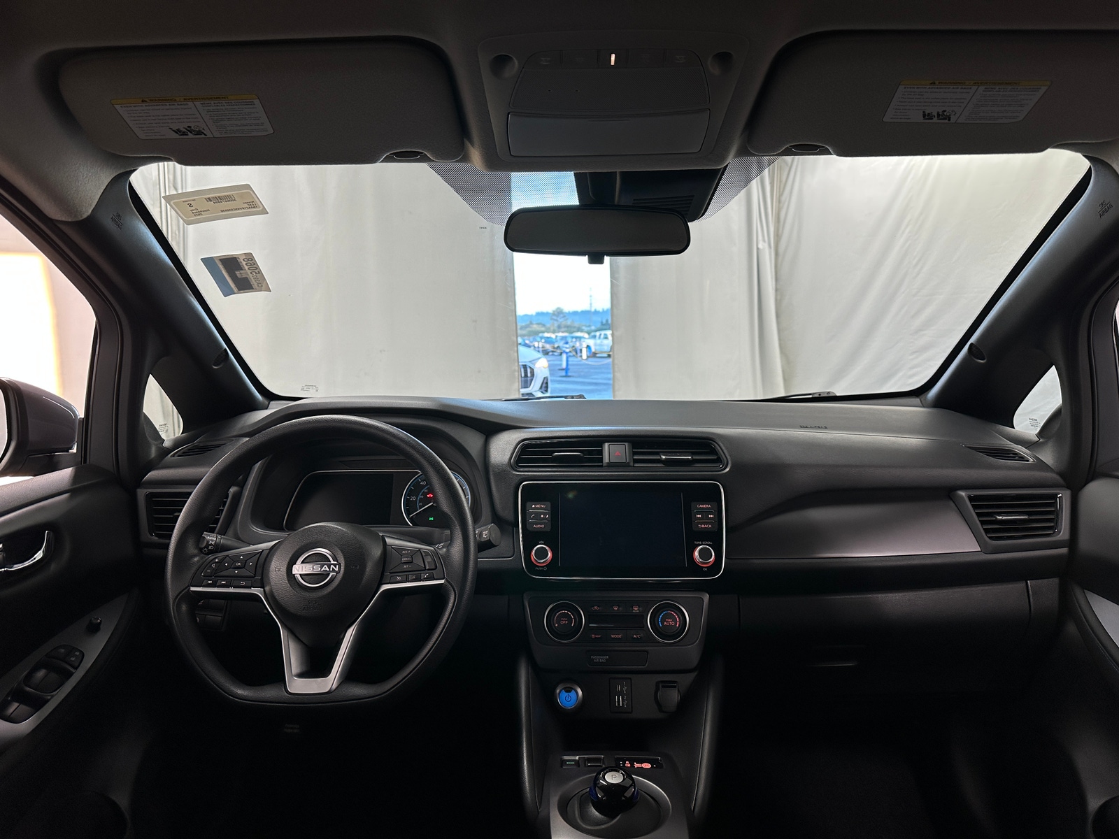 Thumbnail: 2025 Nissan Leaf - 3