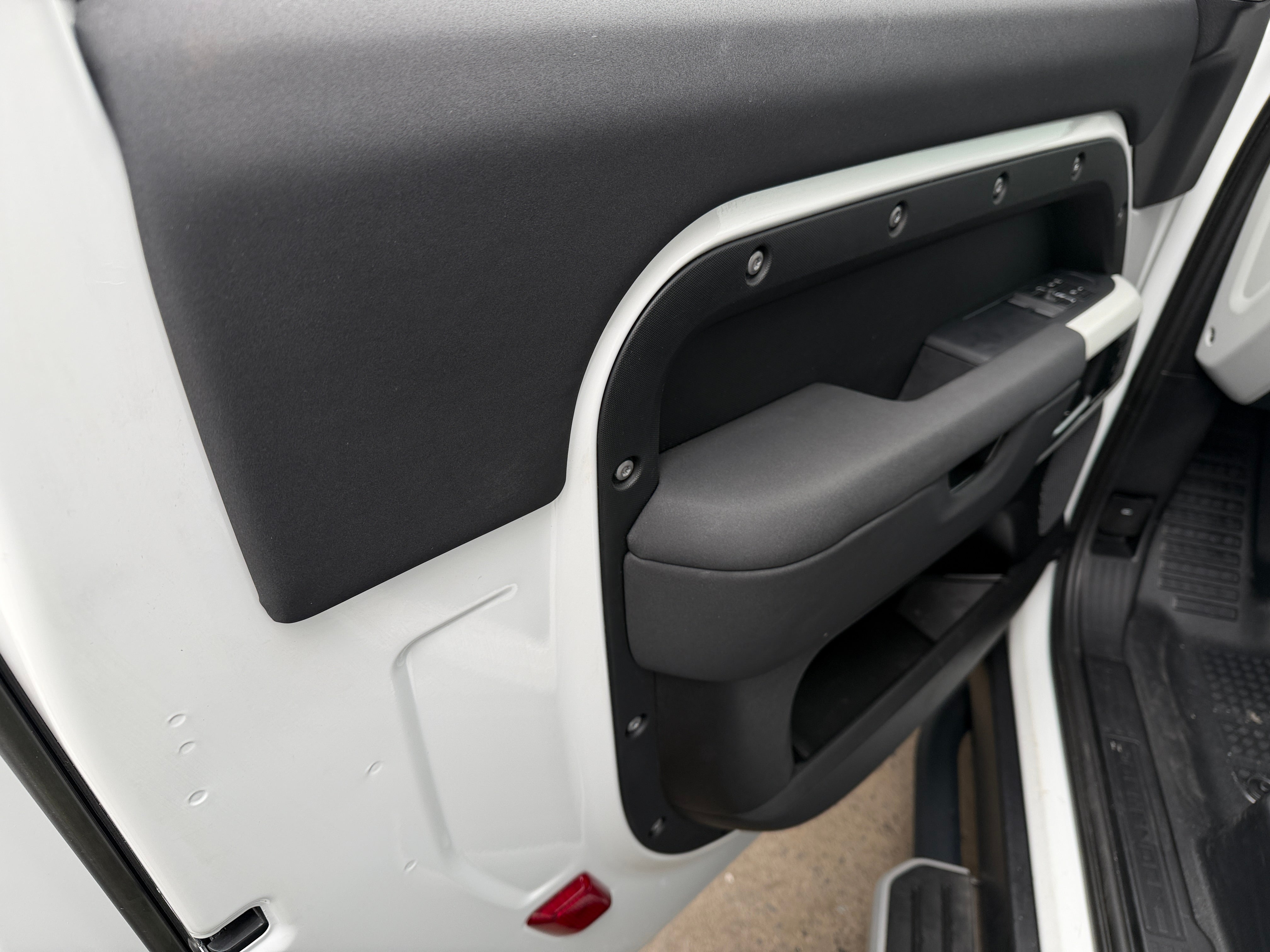 2023 Land Rover Defender