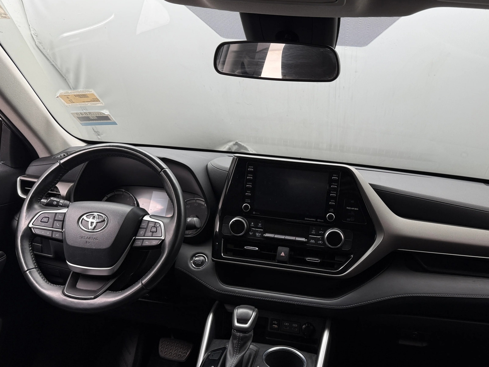 Thumbnail: 2022 Toyota Highlander - 3