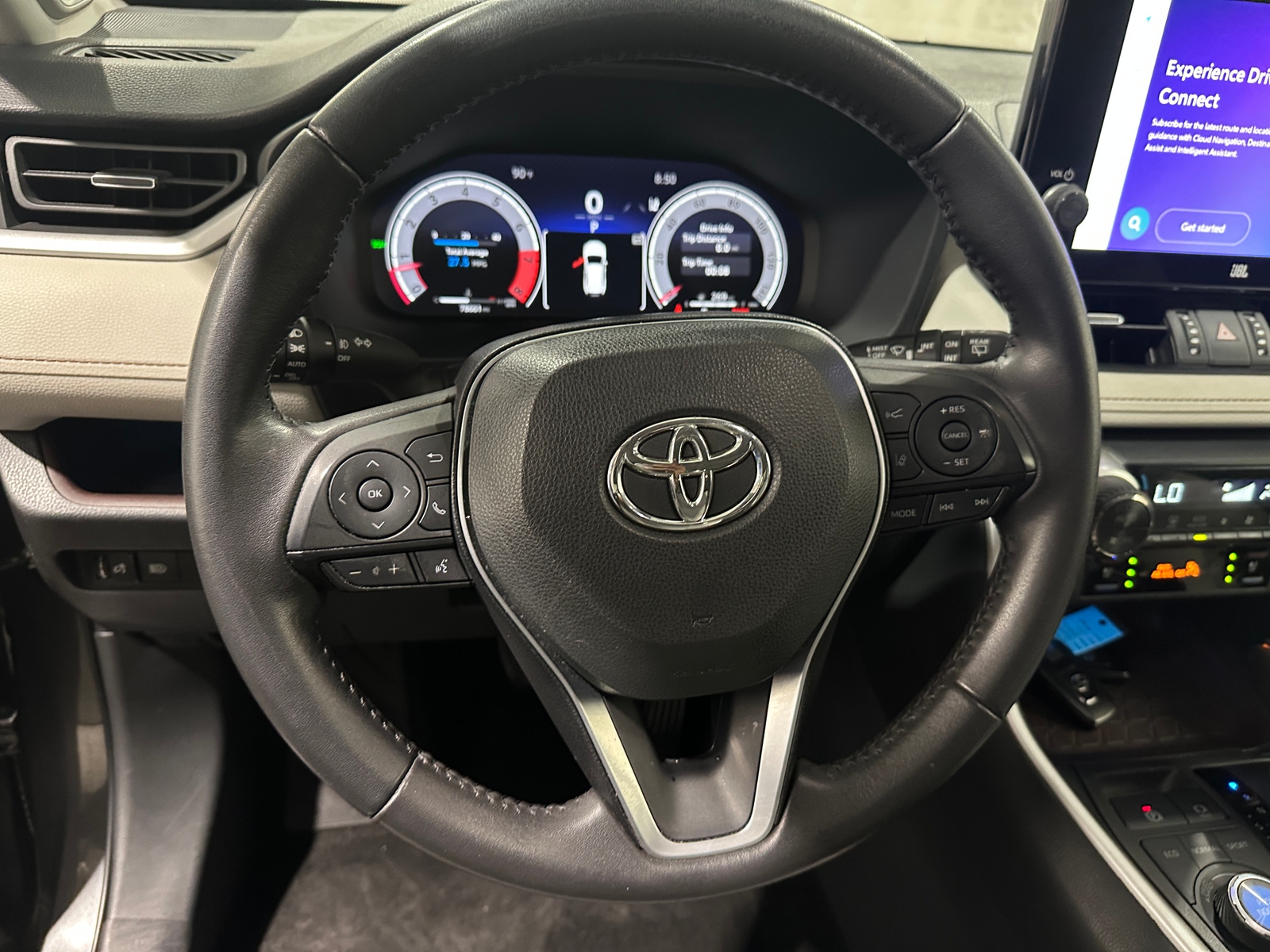 Thumbnail: 2023 Toyota RAV4 - 4
