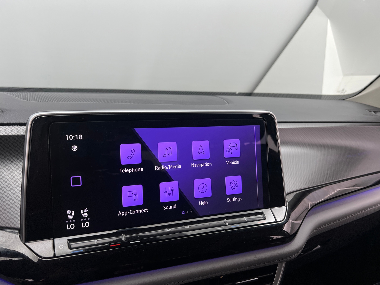 Thumbnail: 2024 Volkswagen Atlas - 4