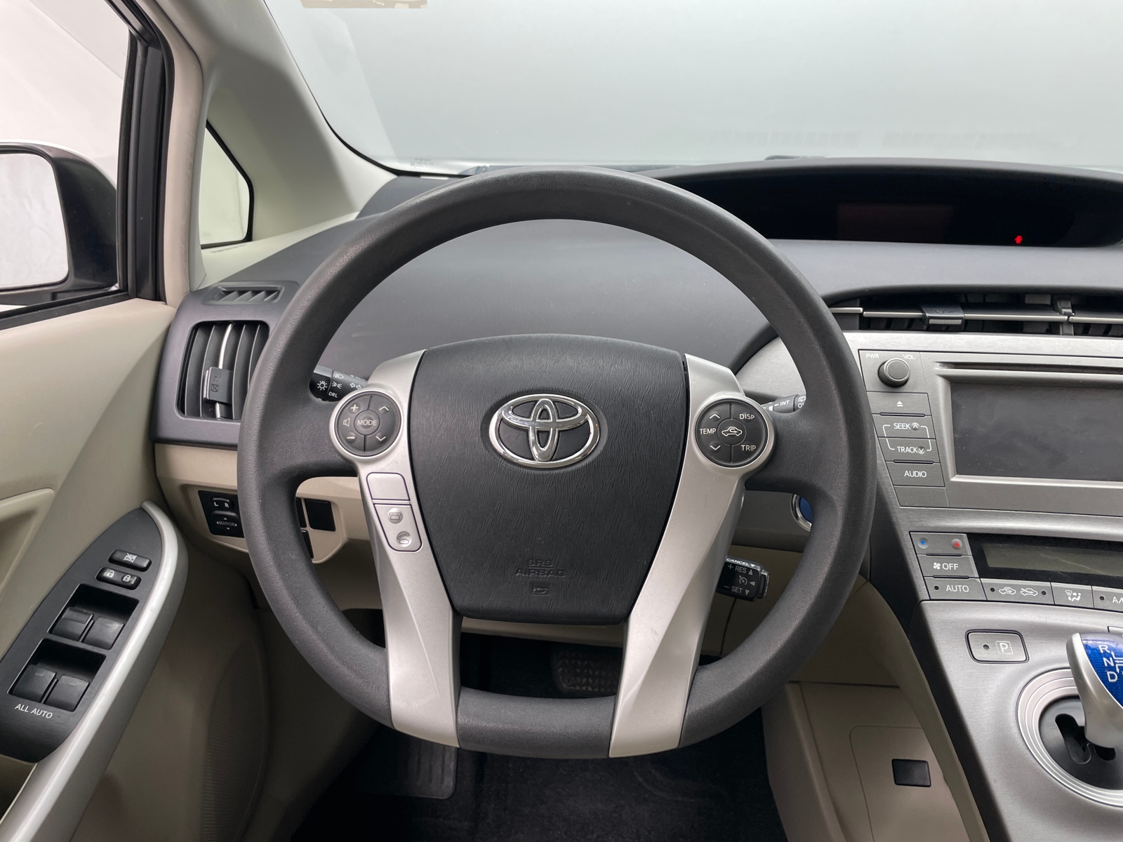 Thumbnail: 2014 Toyota Prius - 5