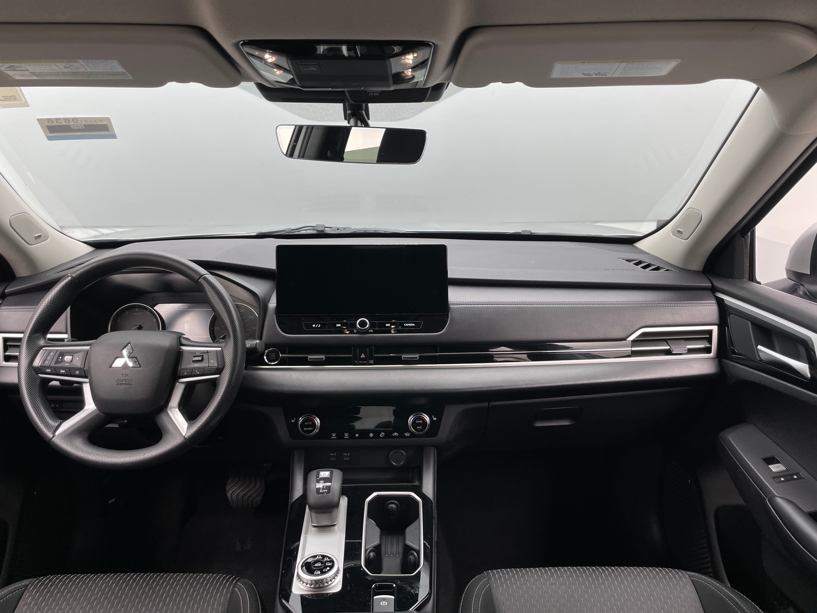 Thumbnail: 2025 Mitsubishi Outlander - 3