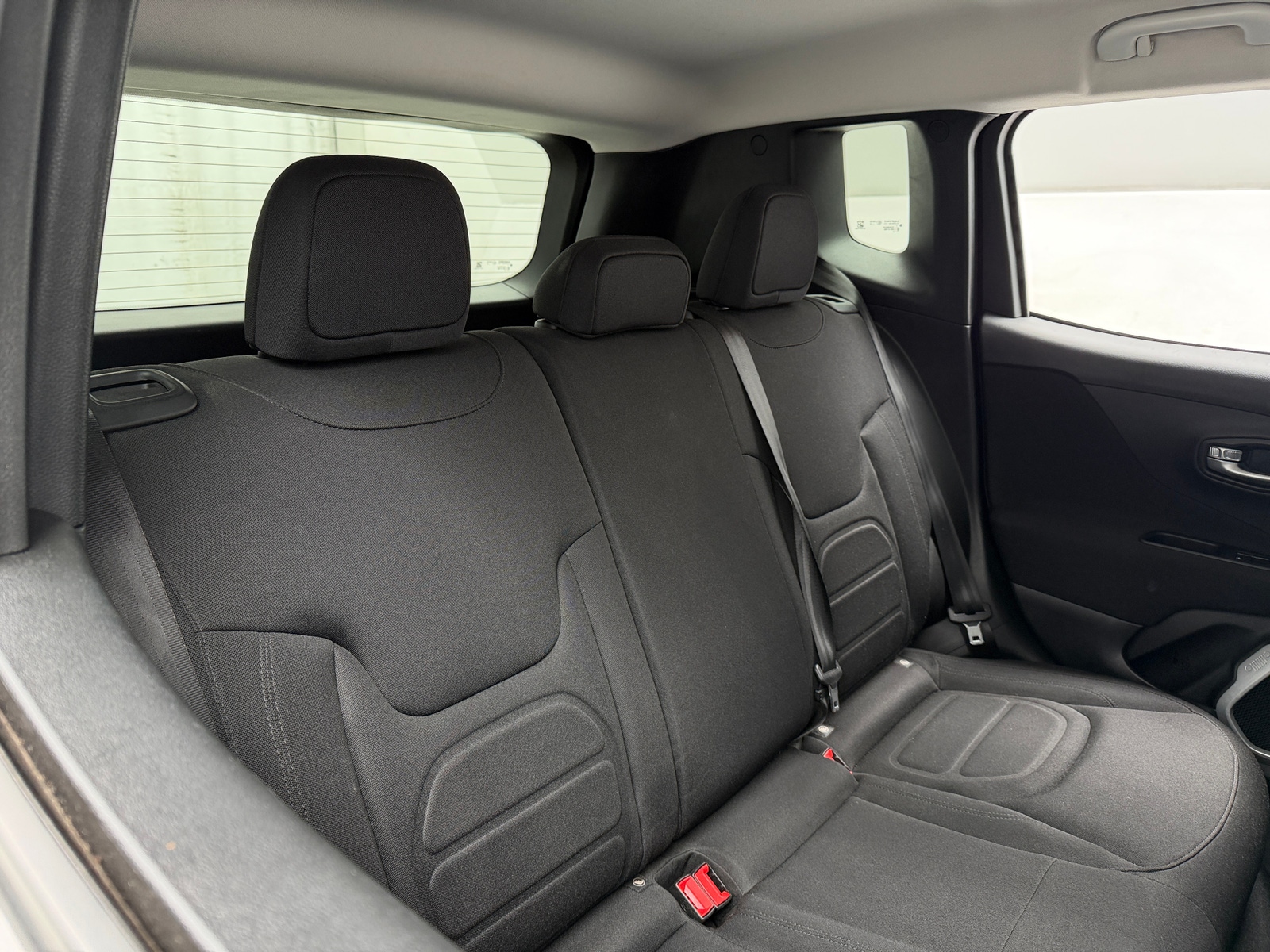 Thumbnail: 2018 Jeep Renegade - 6
