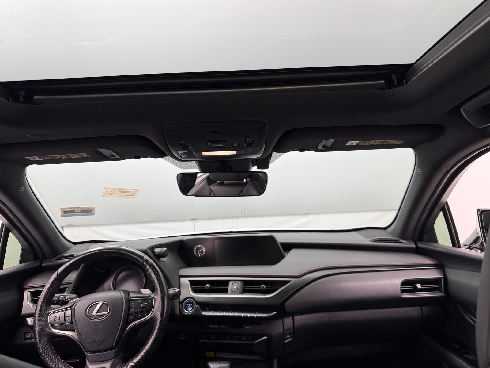 Thumbnail: 2021 Lexus UX - 2