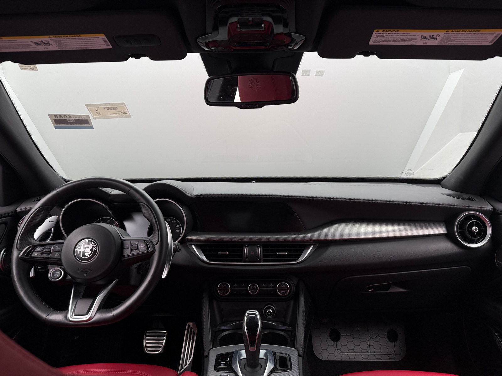 Thumbnail: 2023 Alfa Romeo Stelvio - 2