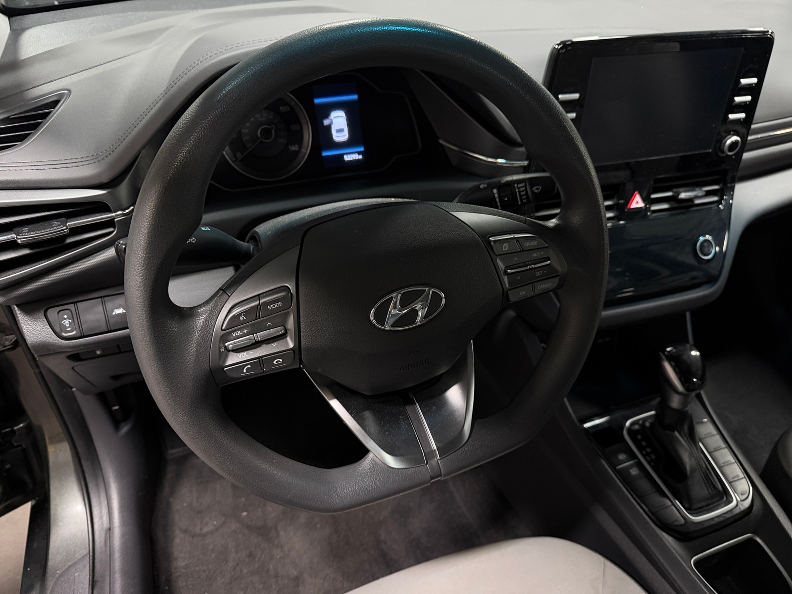 Thumbnail: 2022 Hyundai Ioniq - 5
