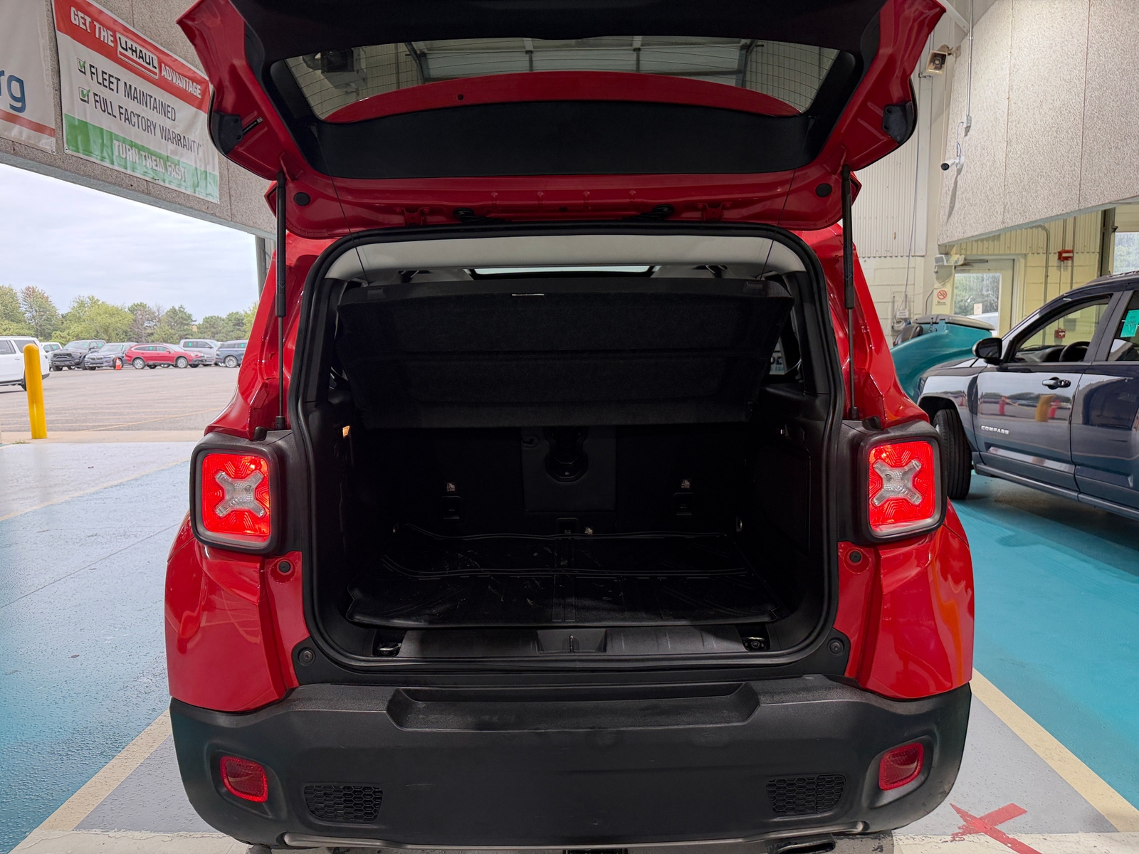 Thumbnail: 2021 Jeep Renegade - 6