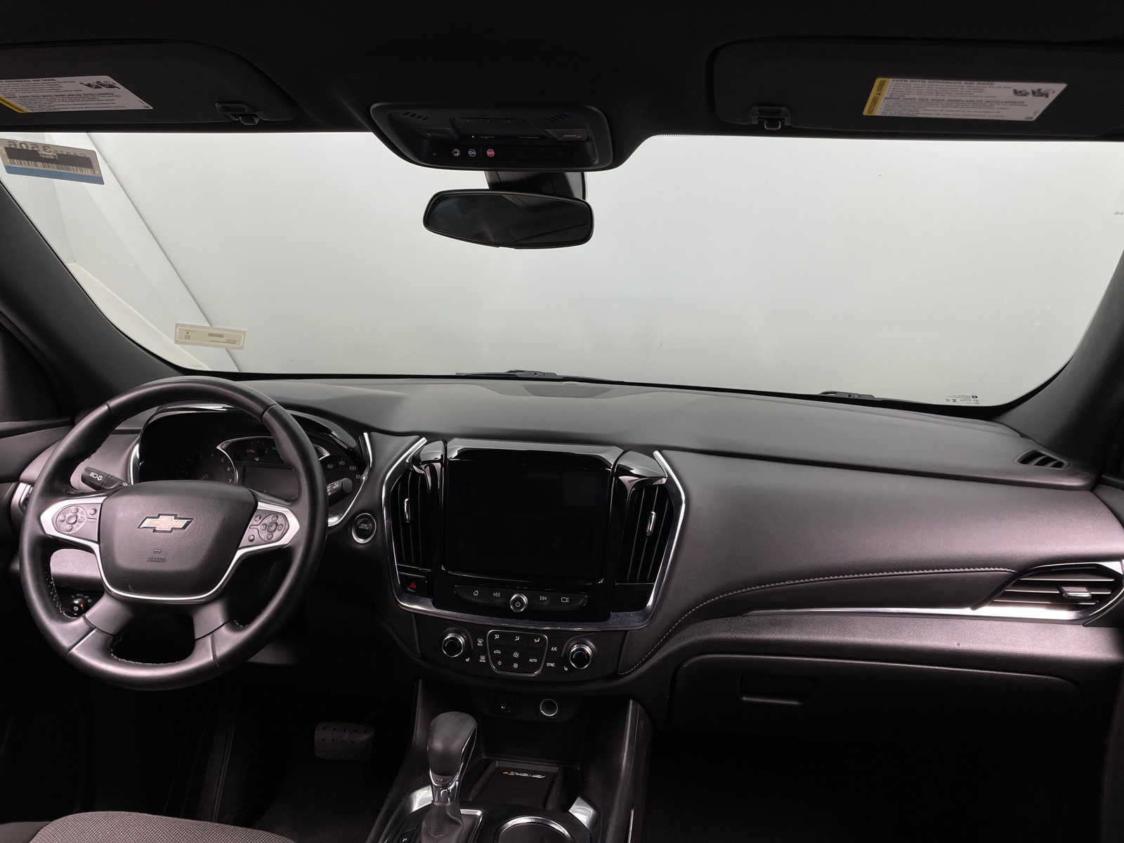 Thumbnail: 2023 Chevrolet Traverse - 3