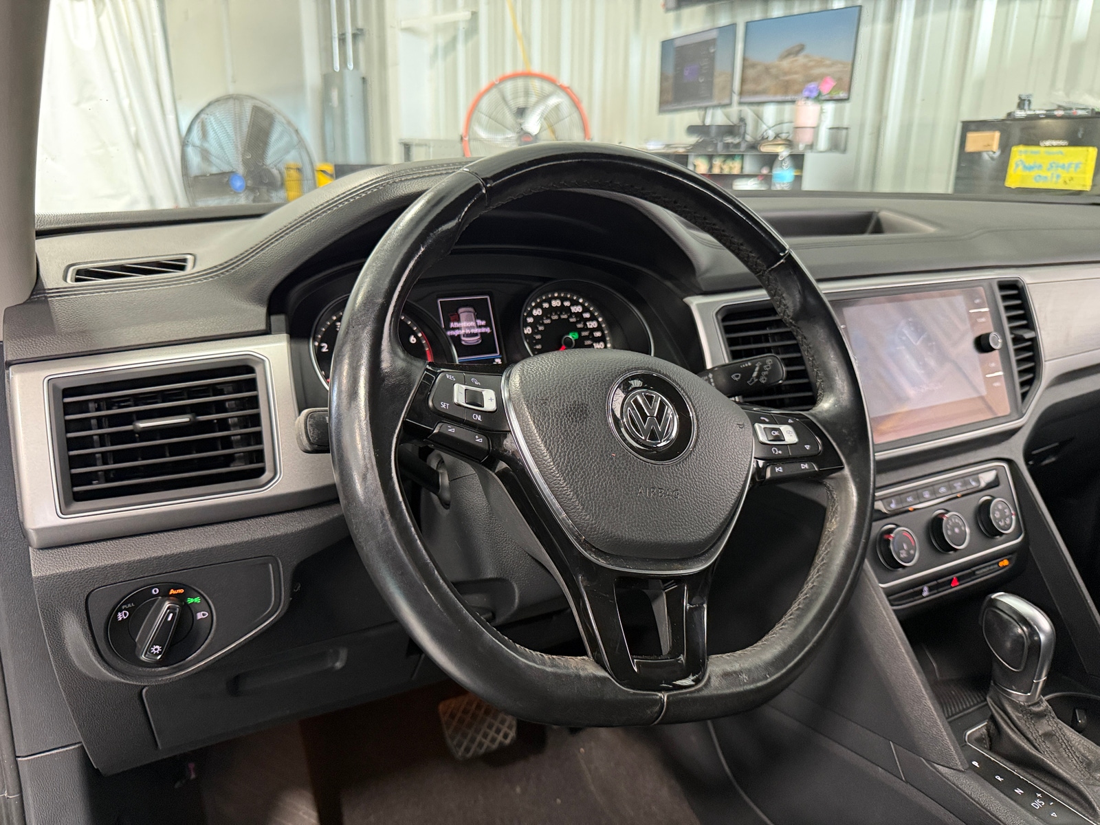 Thumbnail: 2018 Volkswagen Atlas - 5
