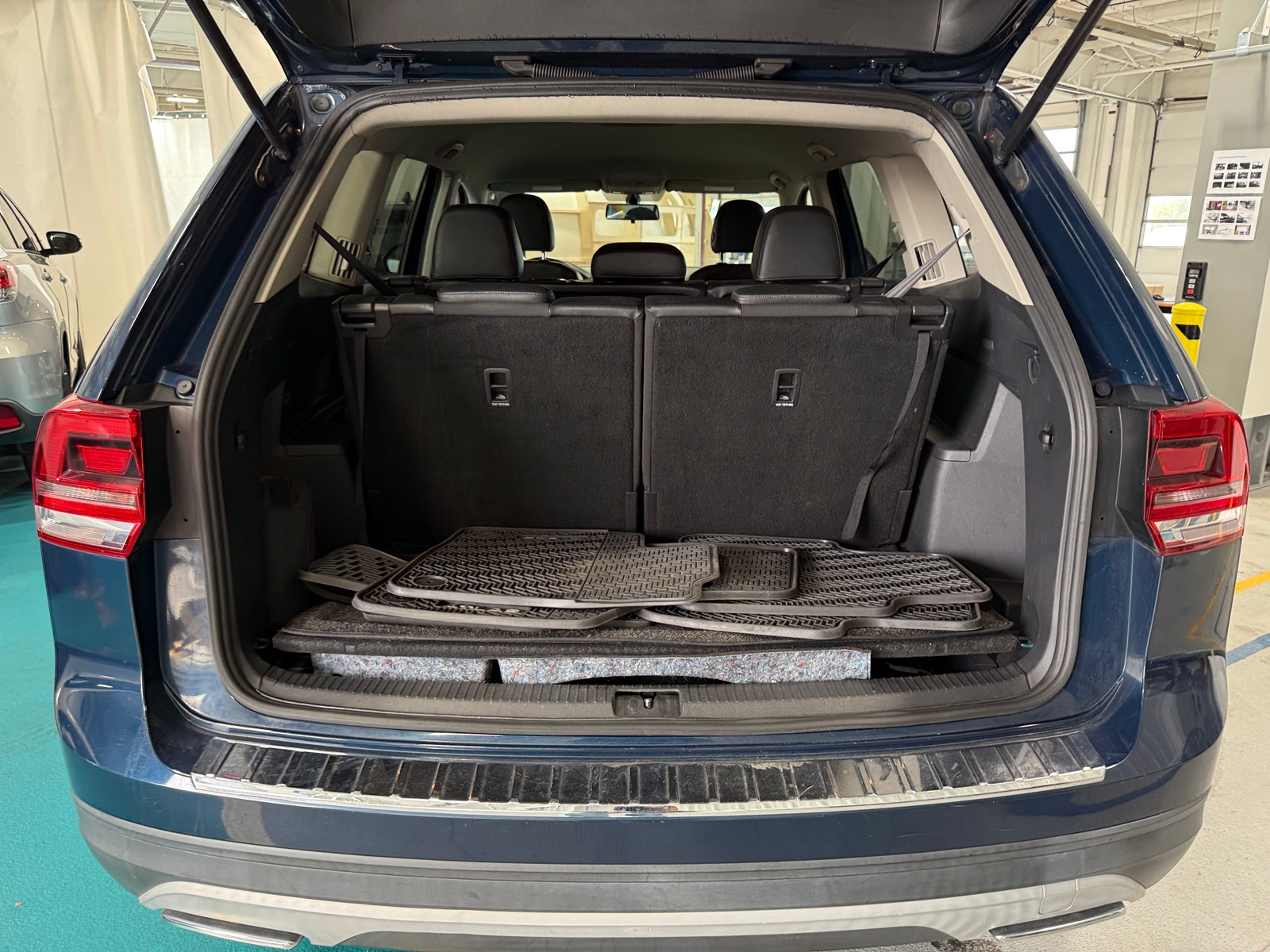 Thumbnail: 2018 Volkswagen Atlas - 7