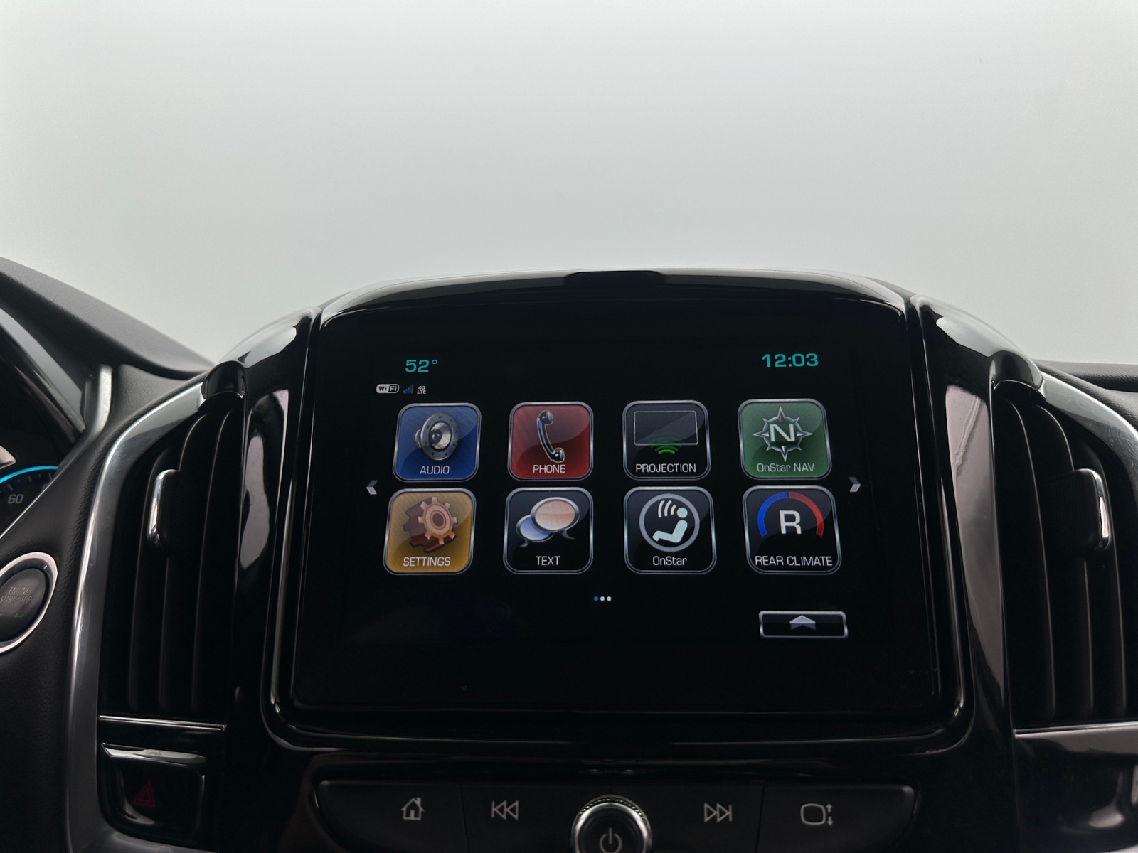 Thumbnail: 2019 Chevrolet Traverse - 4