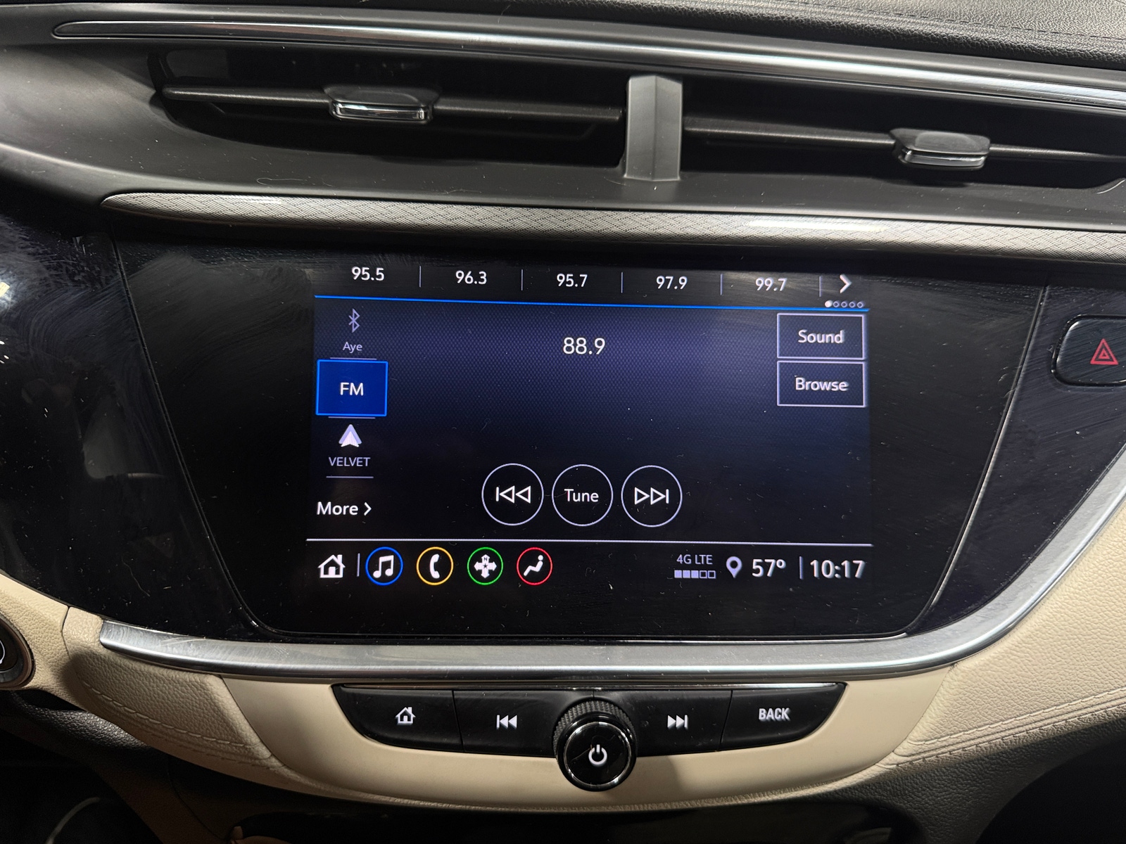 Thumbnail: 2020 Buick Encore GX - 3