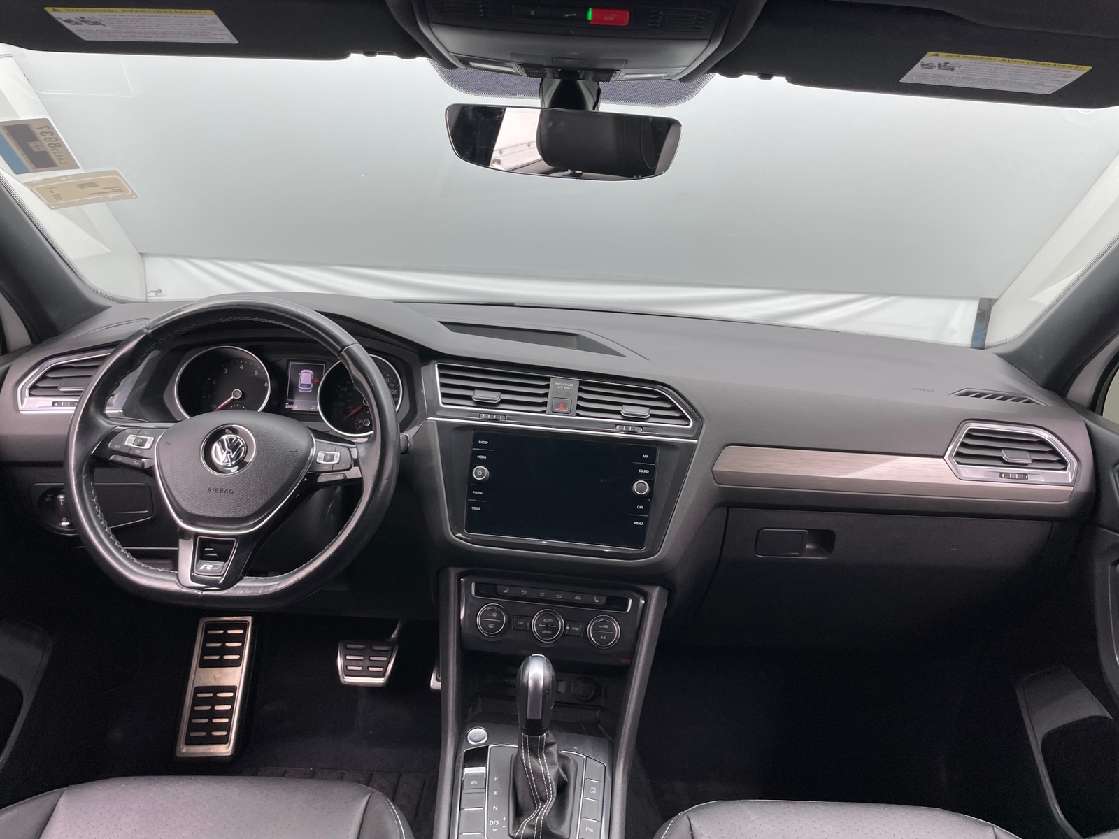 Thumbnail: 2021 Volkswagen Tiguan - 2