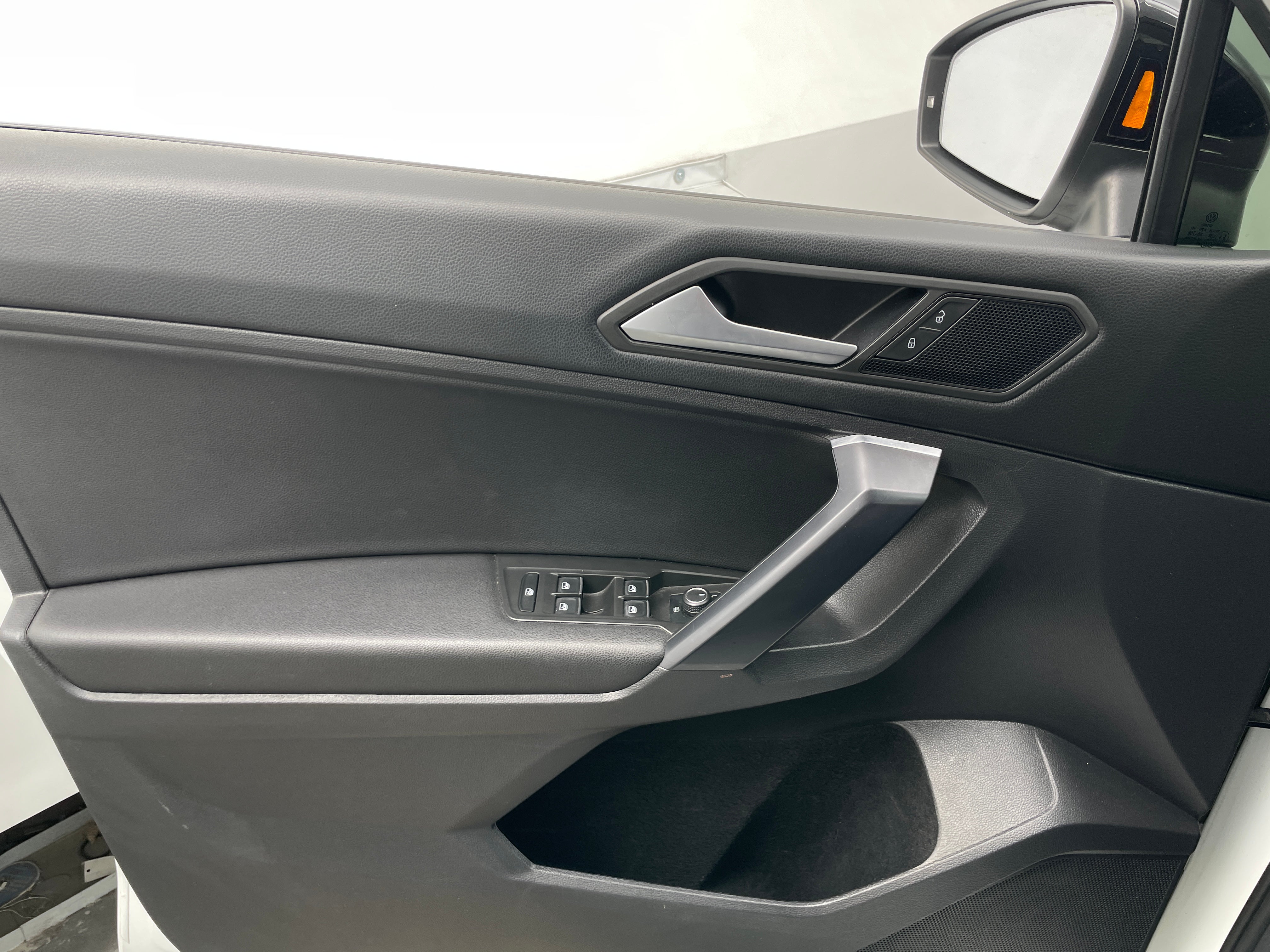 2021 Volkswagen Tiguan SE R-LINE BLACK