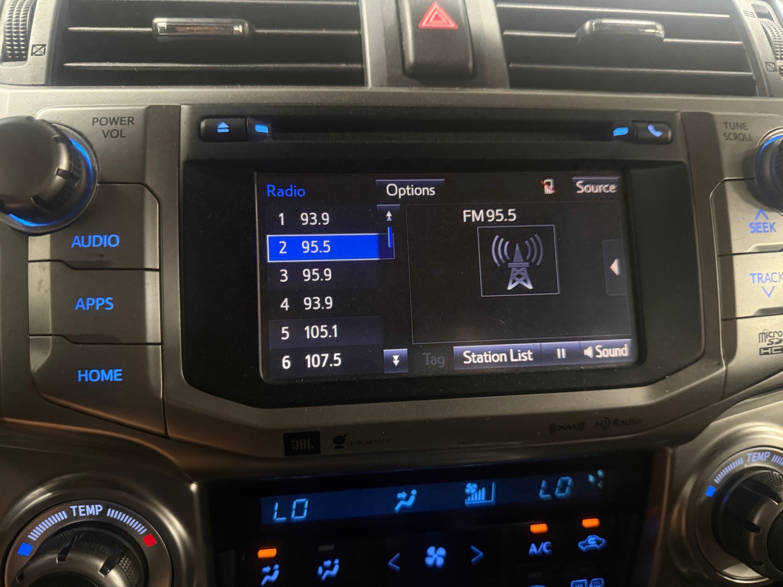 Thumbnail: 2016 Toyota 4Runner - 3