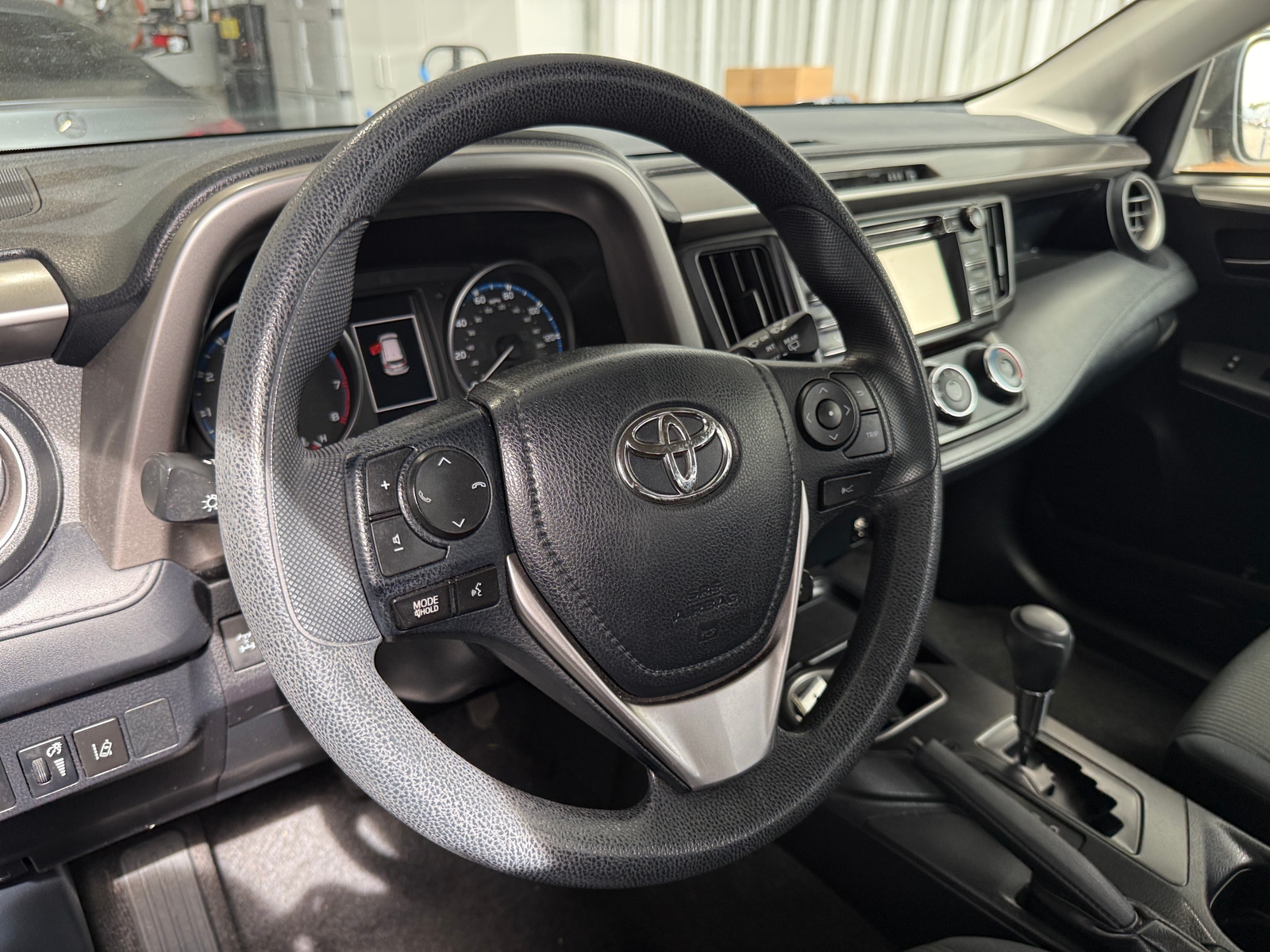 Thumbnail: 2017 Toyota RAV4 - 5