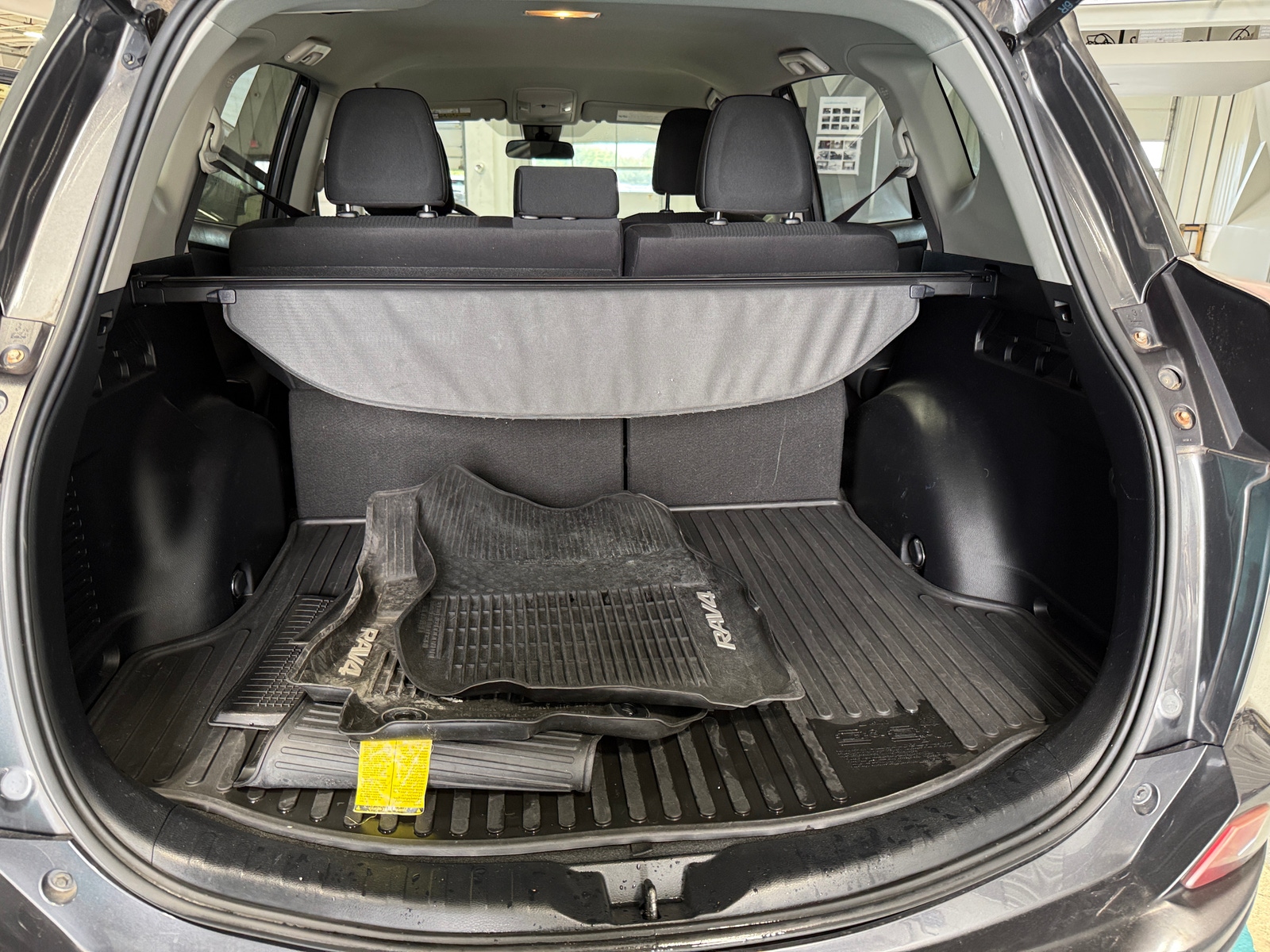Thumbnail: 2017 Toyota RAV4 - 7