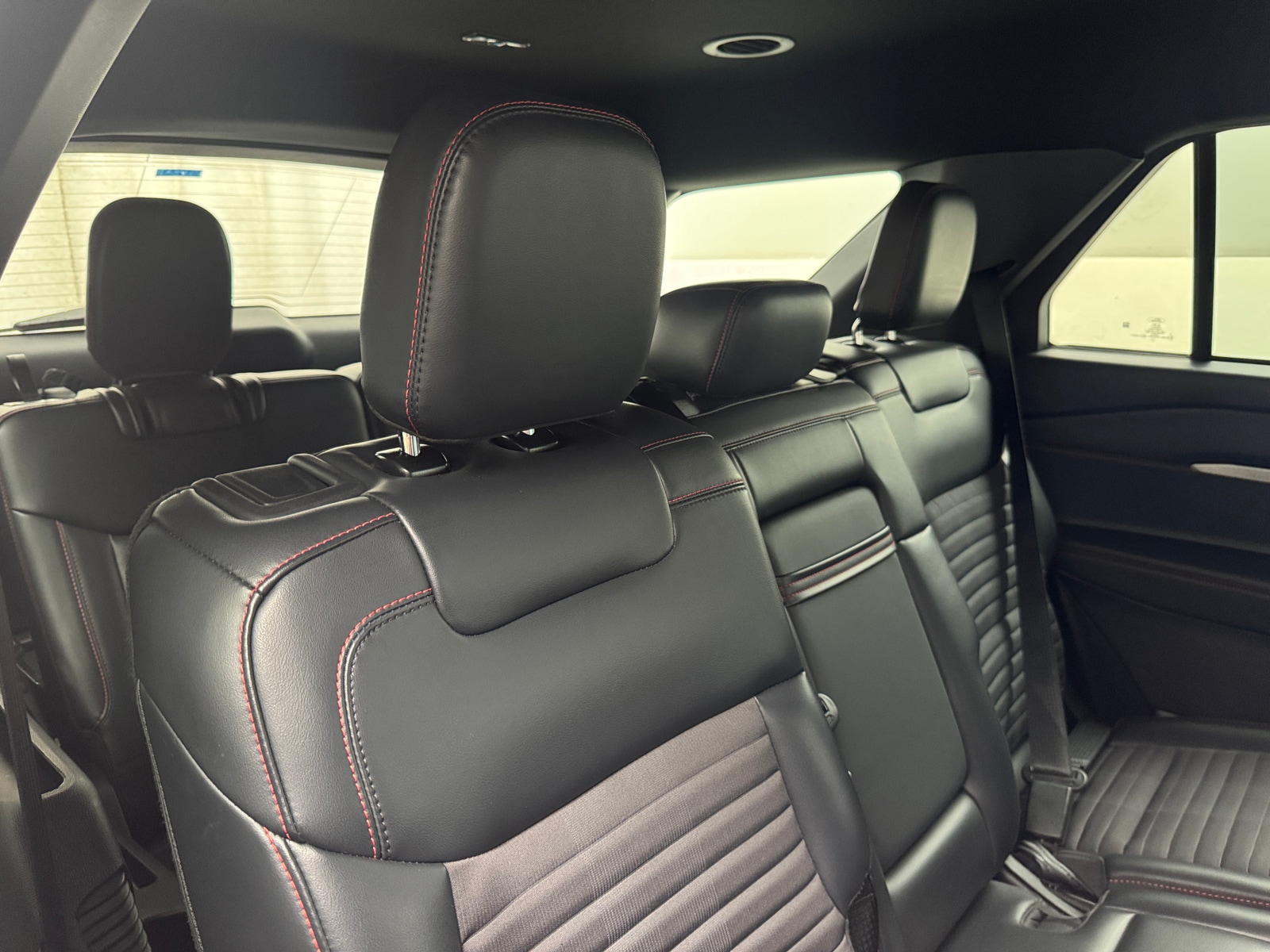 Thumbnail: 2025 Ford Explorer - 5