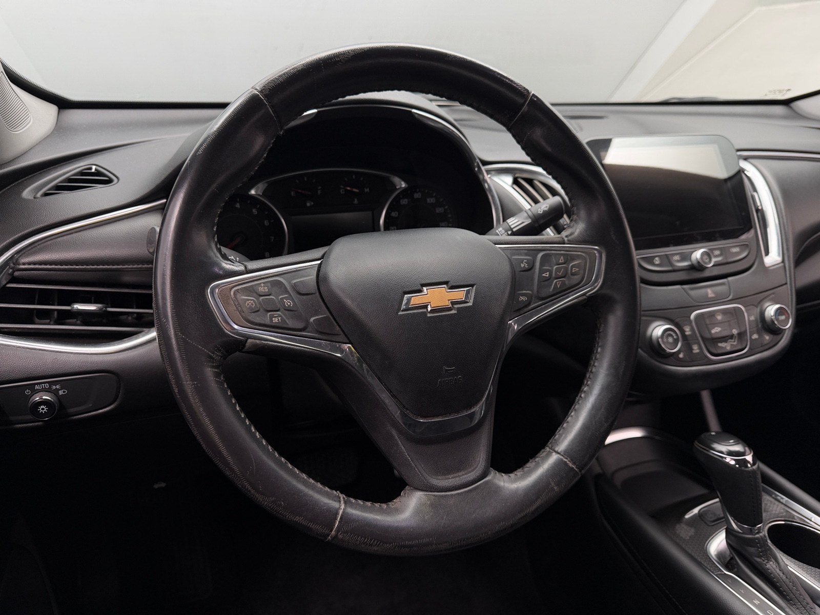 Thumbnail: 2016 Chevrolet Malibu - 4