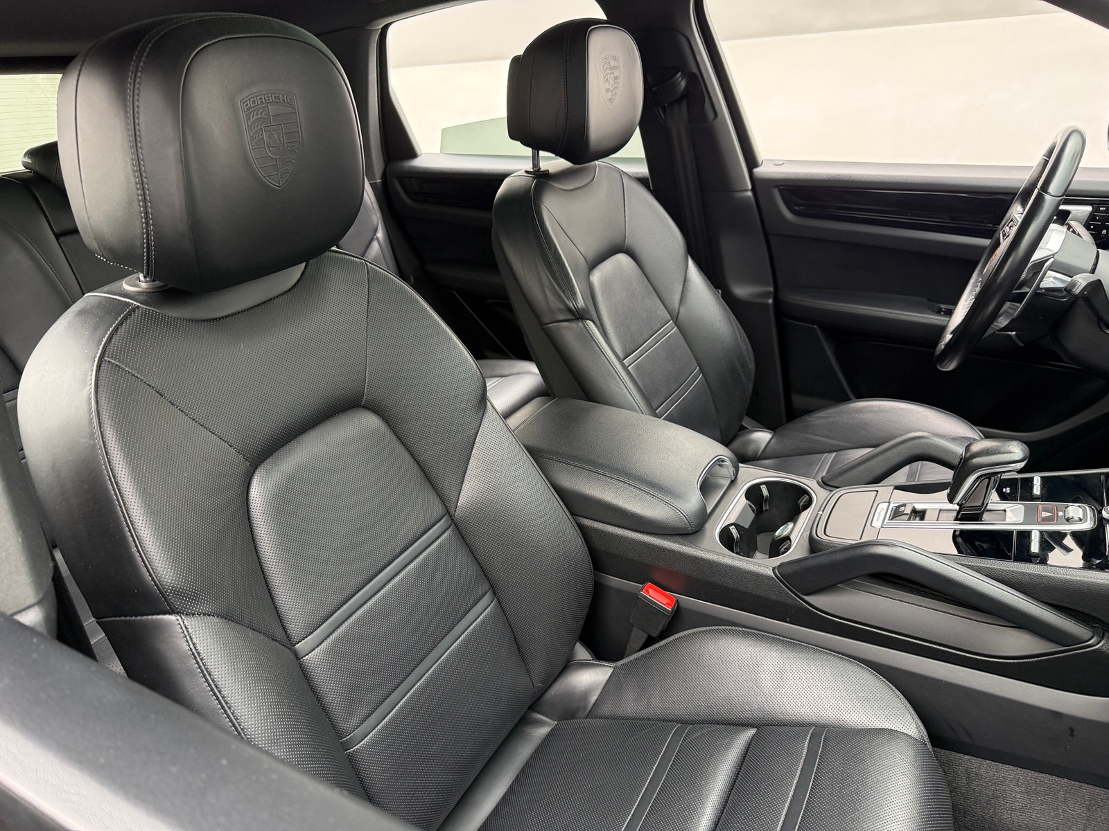 Thumbnail: 2021 Porsche Cayenne - 2