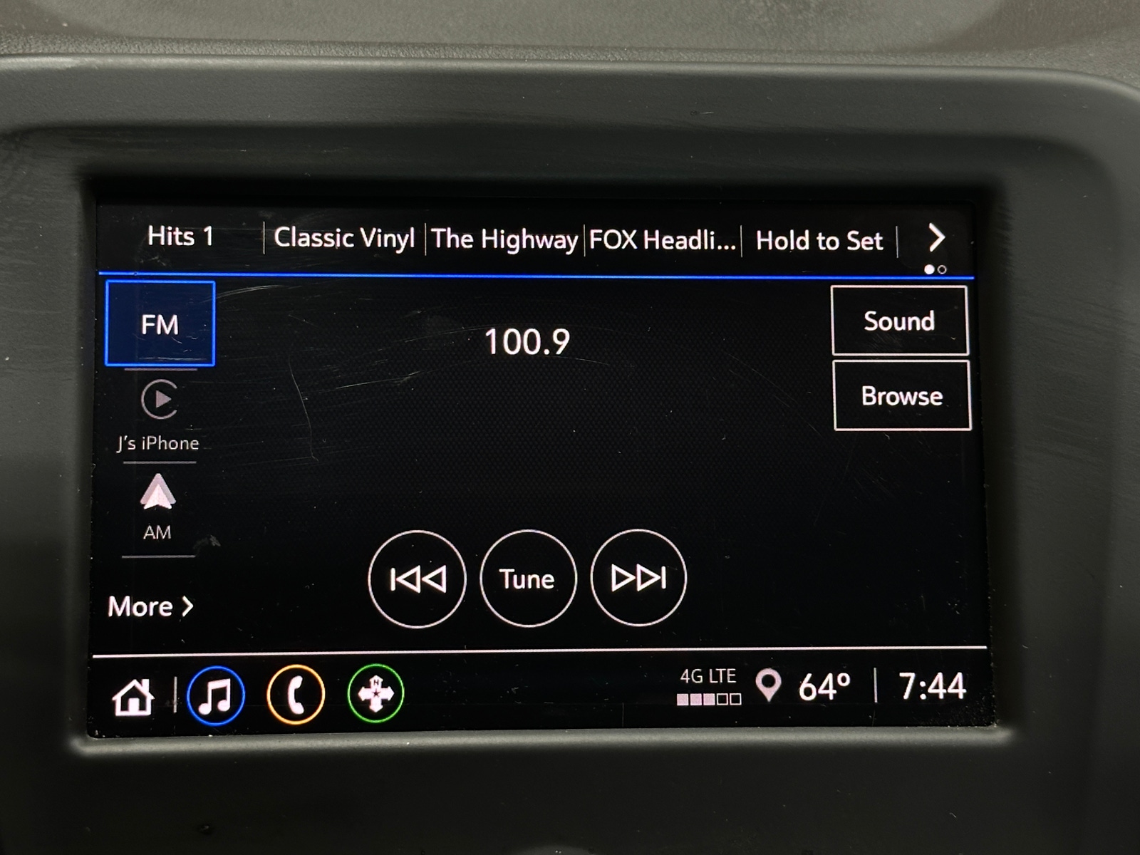 Thumbnail: 2024 Chevrolet Equinox - 4