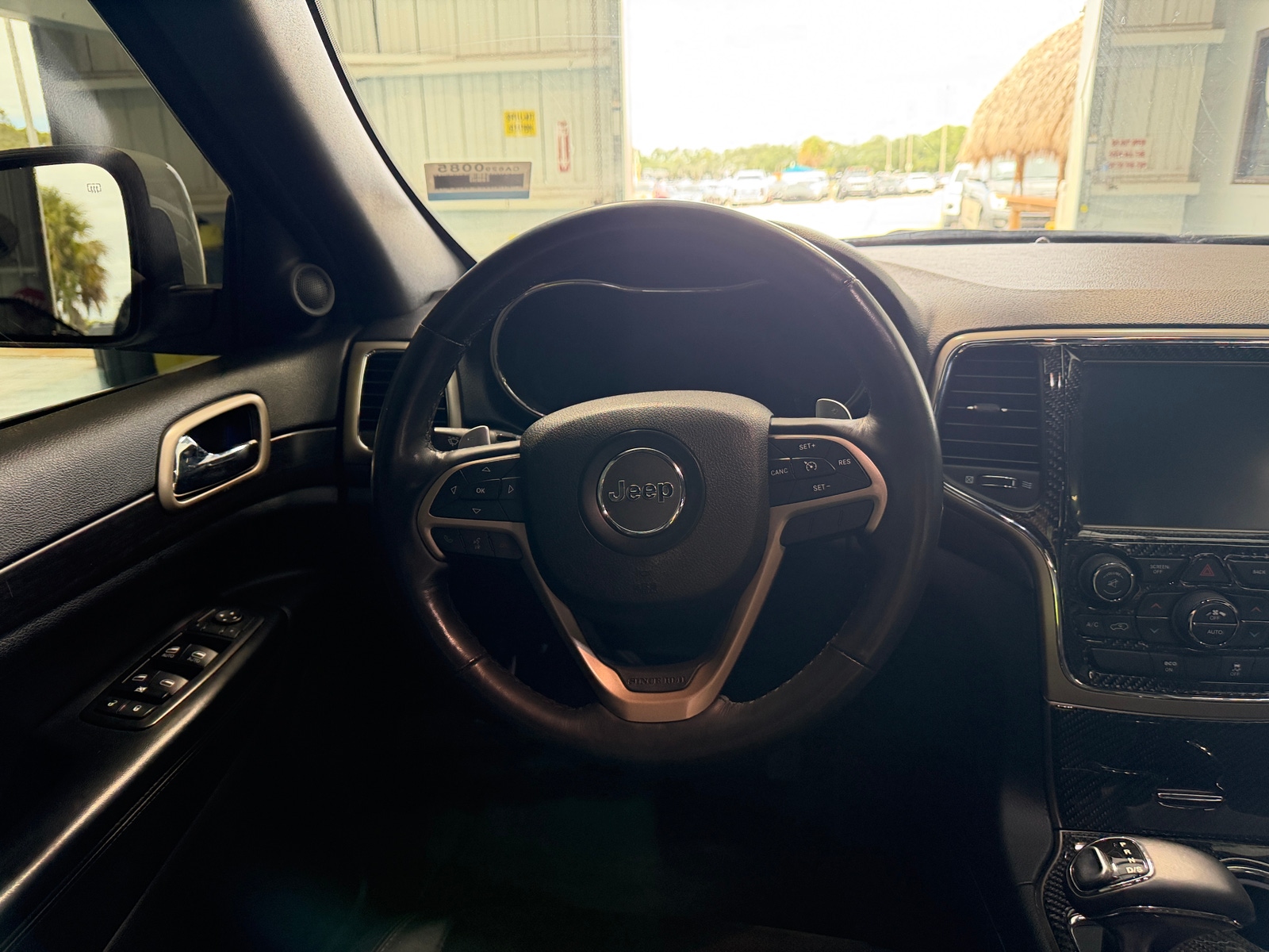 Thumbnail: 2015 Jeep Grand Cherokee - 4