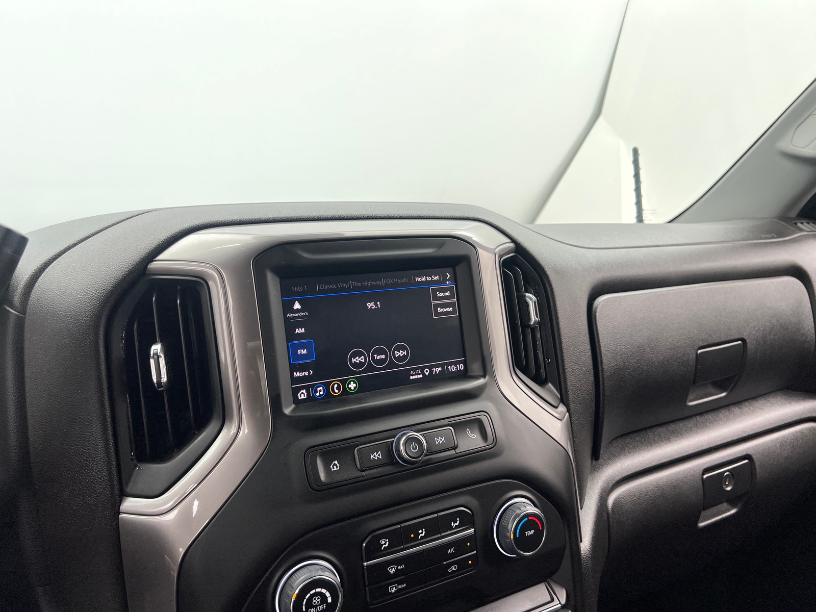 Thumbnail: 2023 Chevrolet Silverado 1500 - 4