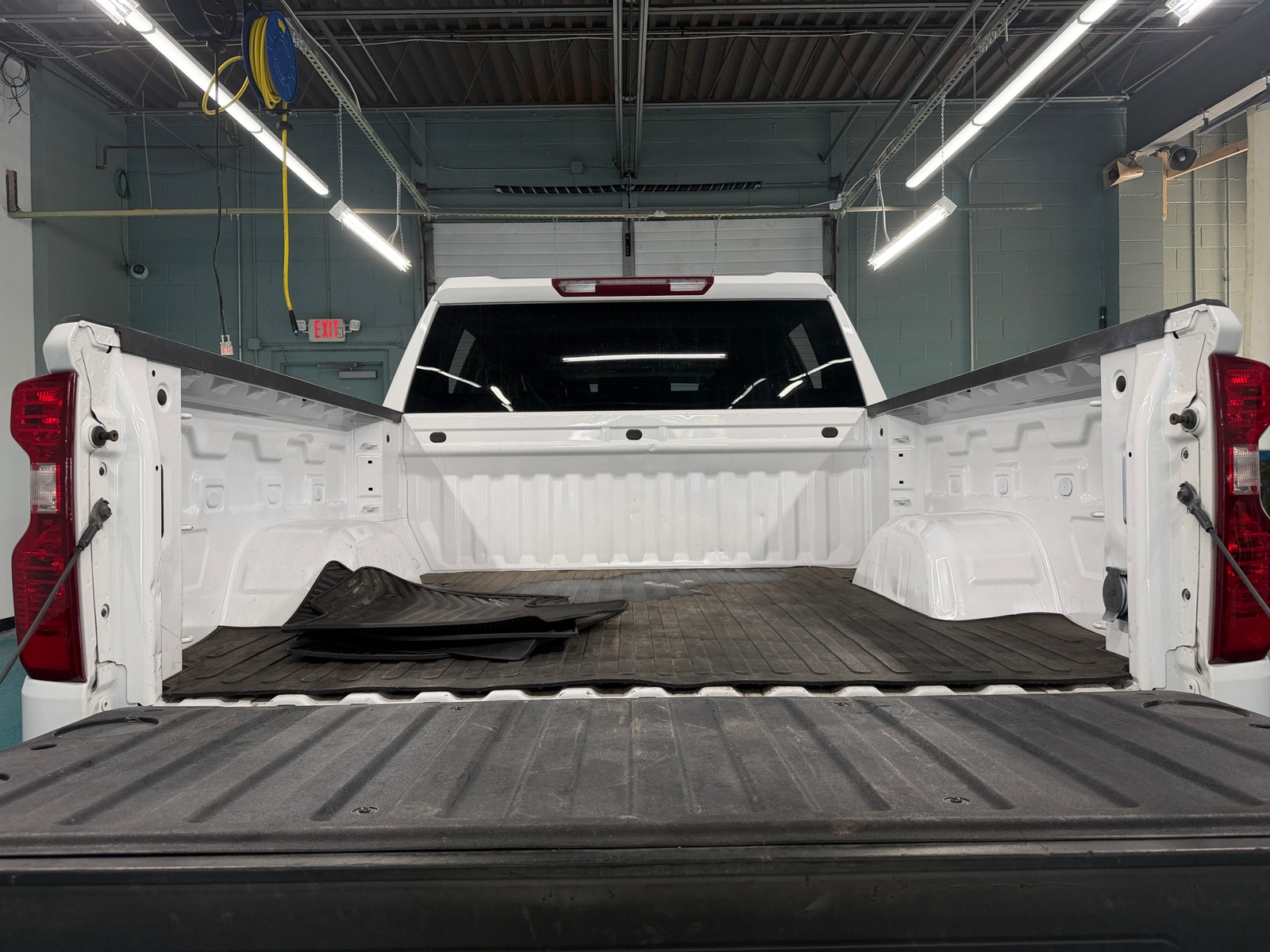 Thumbnail: 2023 Chevrolet Silverado 1500 - 7