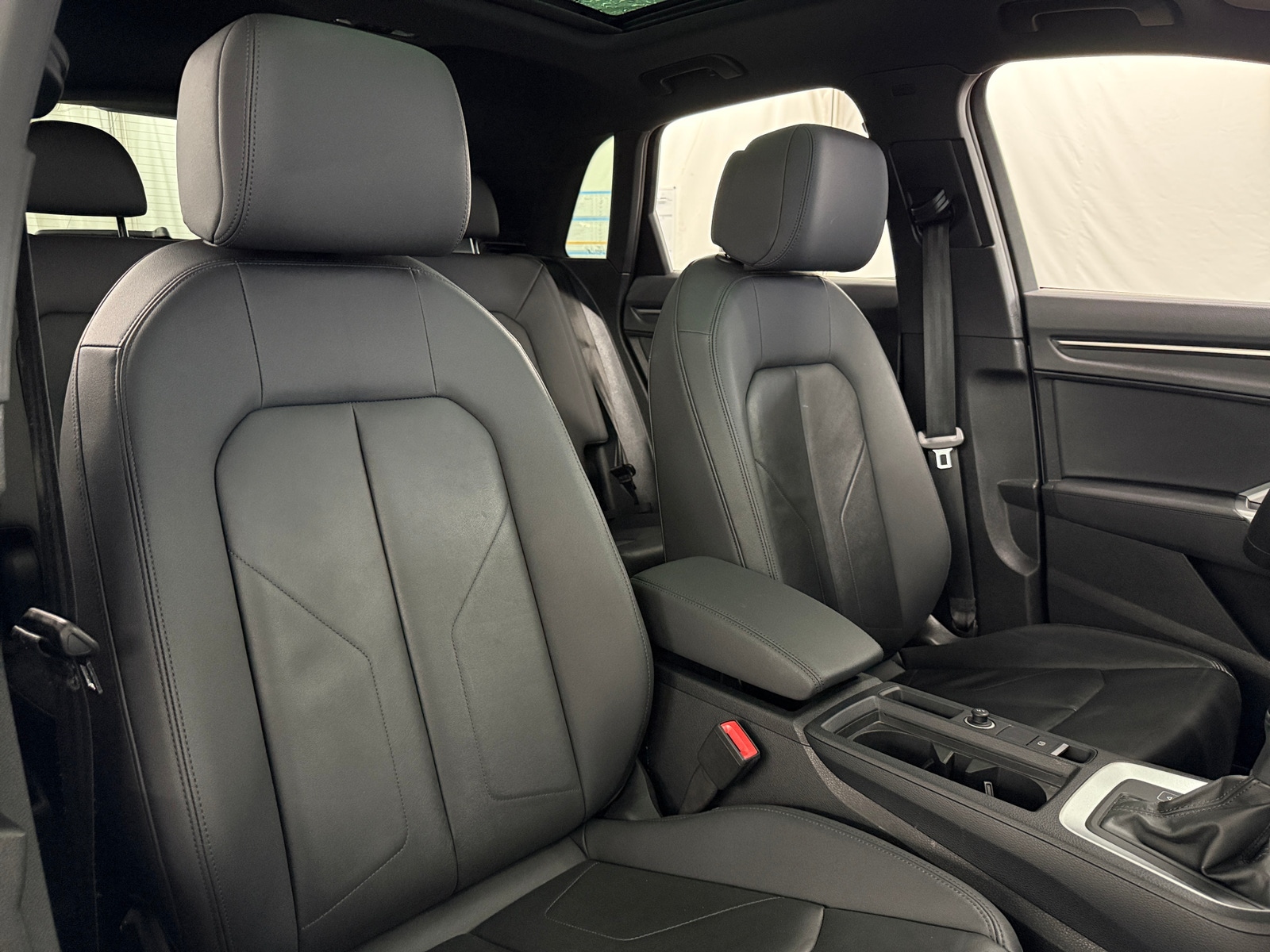 Thumbnail: 2025 Audi Q3 - 2