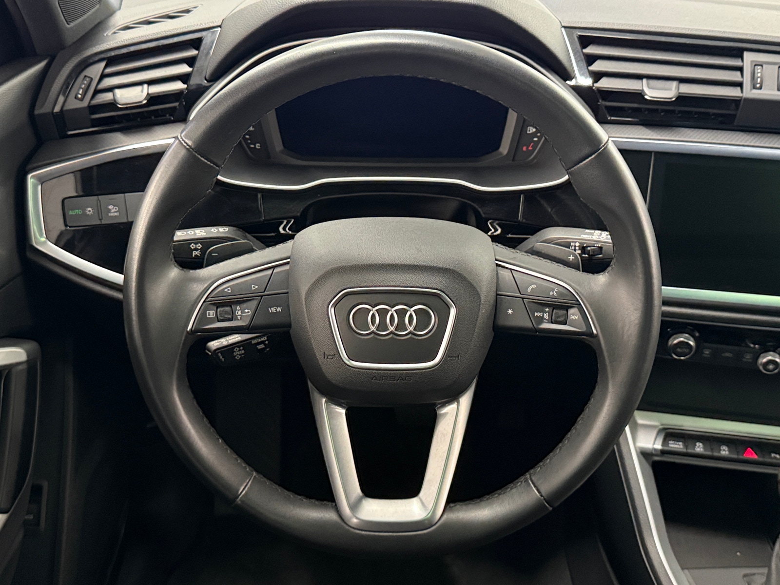 Thumbnail: 2025 Audi Q3 - 5
