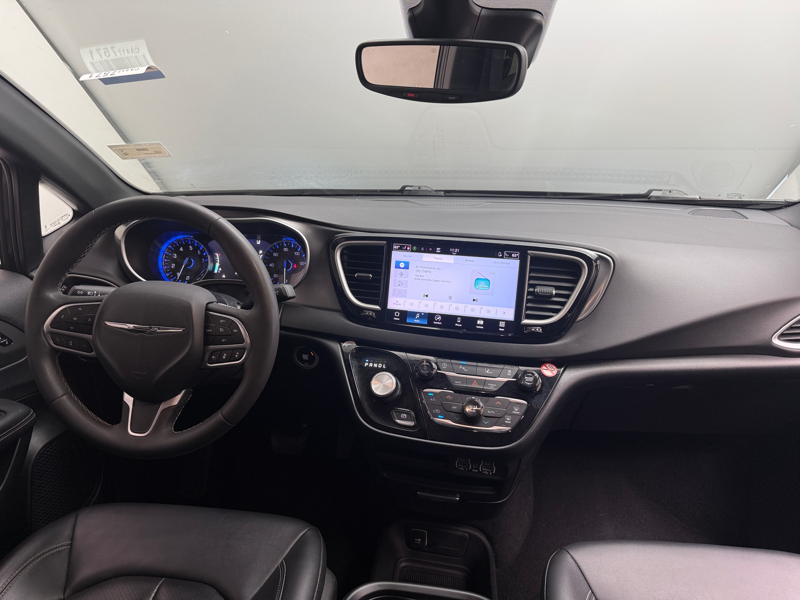 Thumbnail: 2025 Chrysler Pacifica - 2