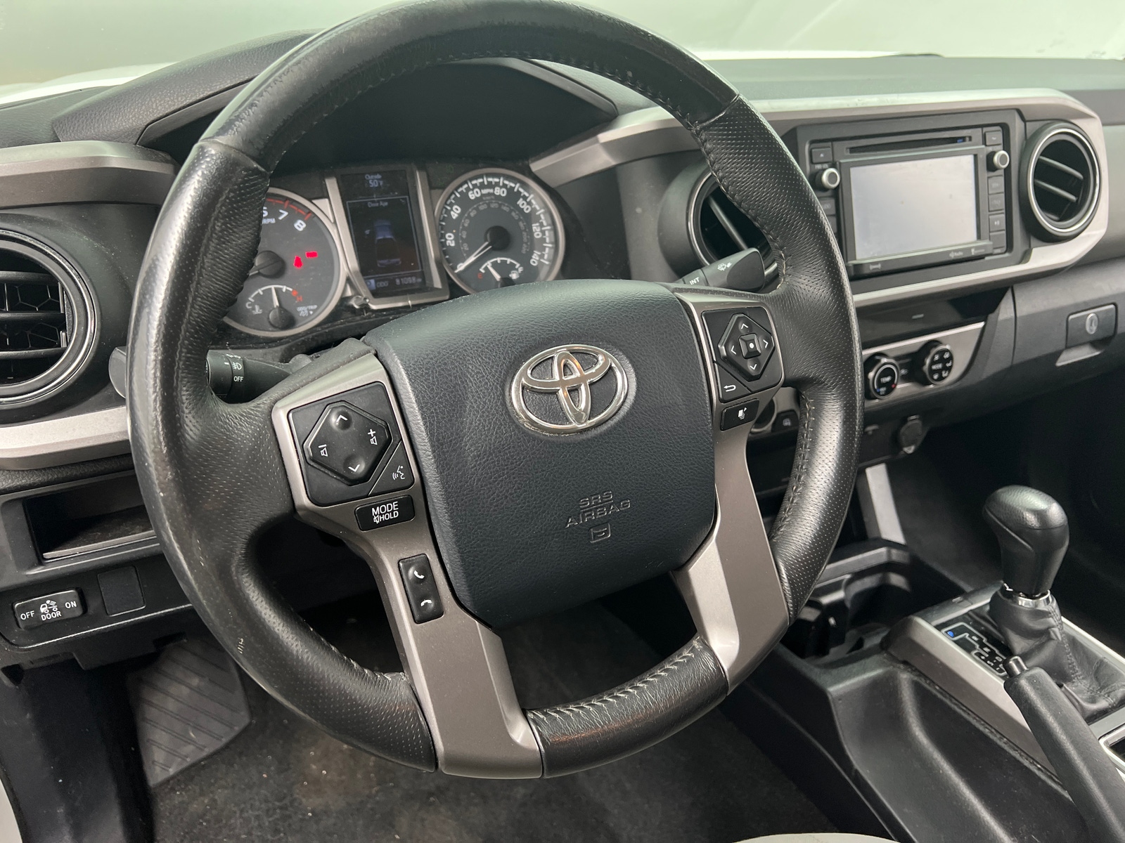 Thumbnail: 2017 Toyota Tacoma - 5