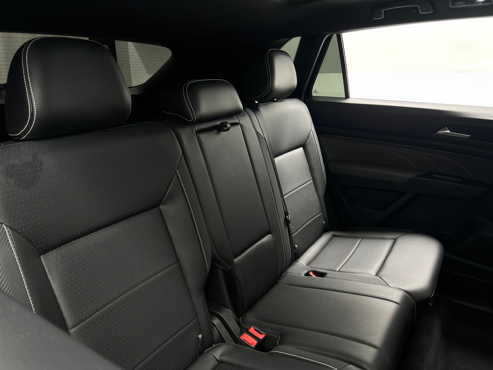 Thumbnail: 2023 Volkswagen Atlas - 6