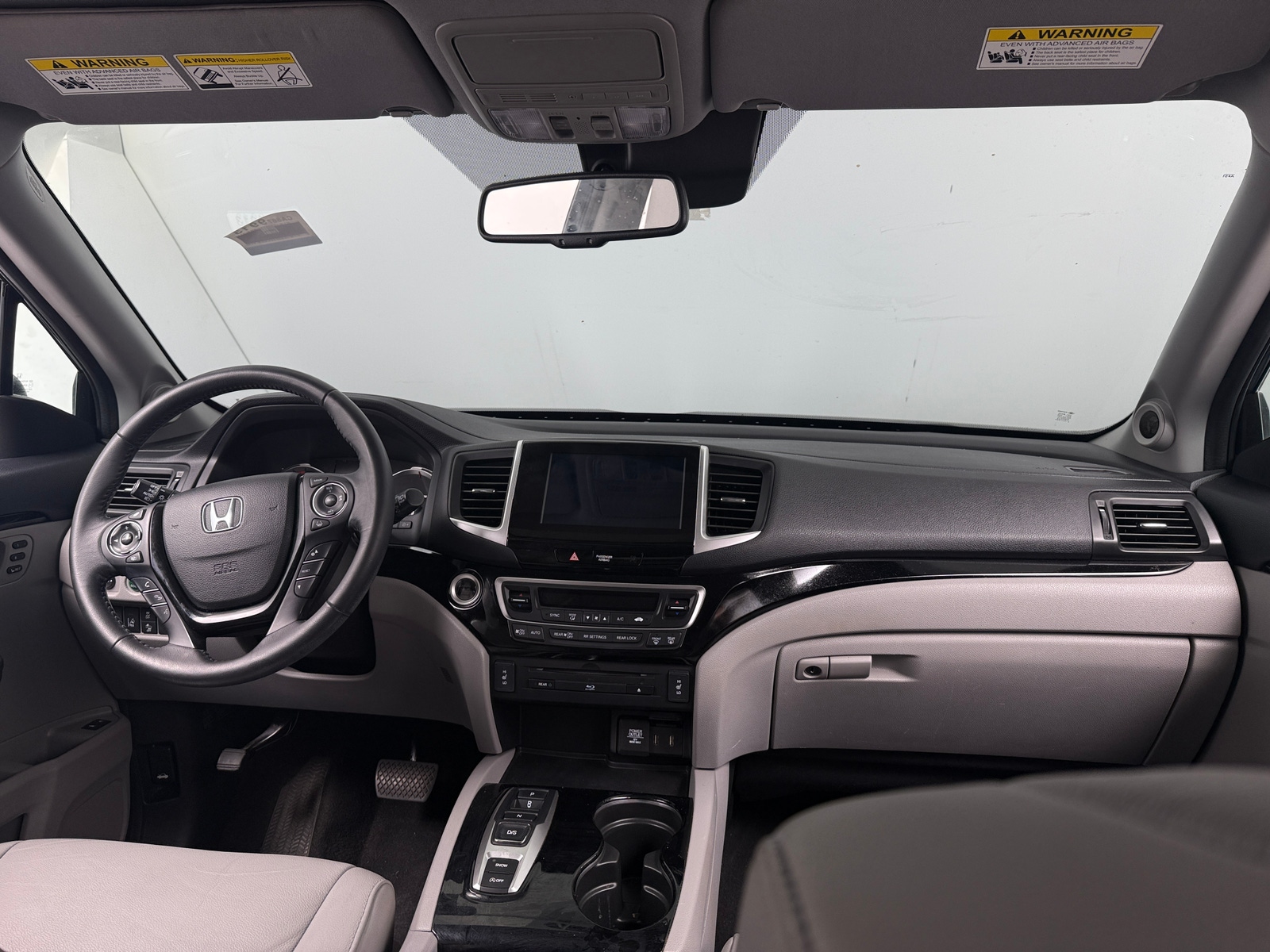 Thumbnail: 2017 Honda Pilot - 2
