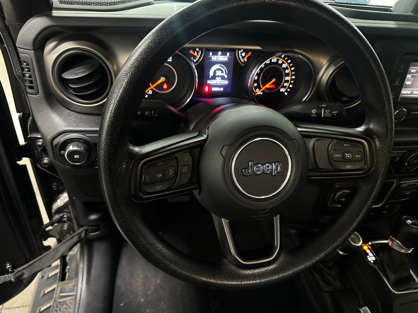 Thumbnail: 2020 Jeep Wrangler - 5