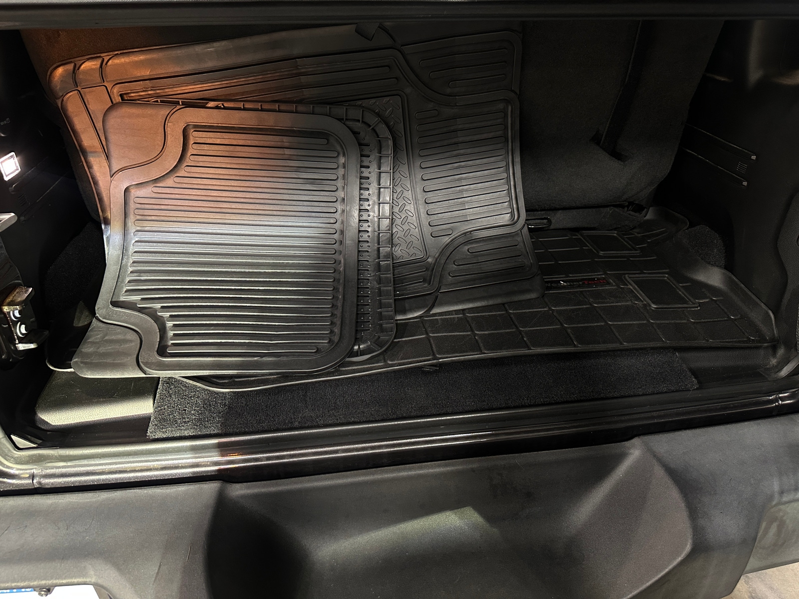 Thumbnail: 2020 Jeep Wrangler - 7