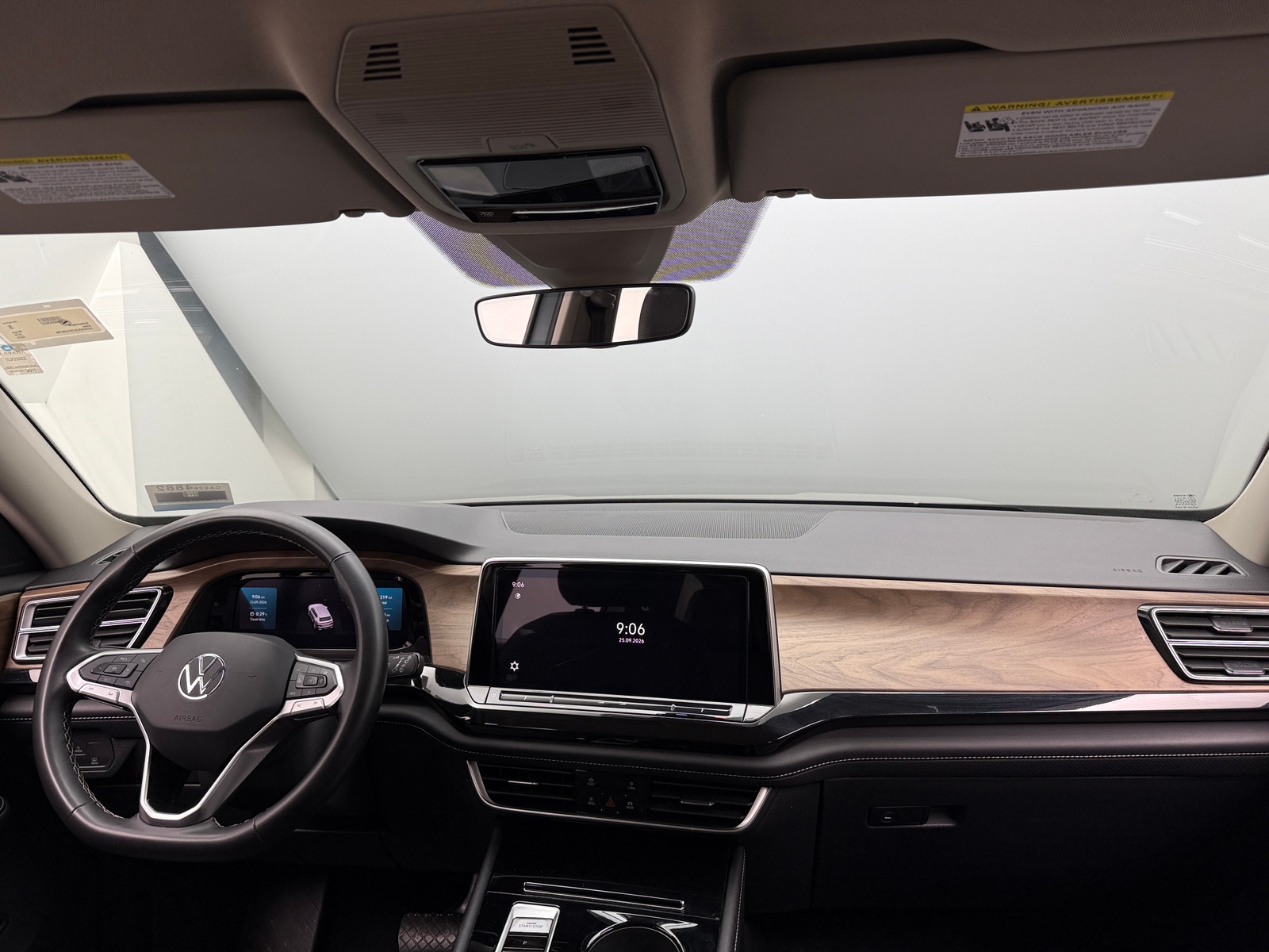 Thumbnail: 2025 Volkswagen Atlas - 3
