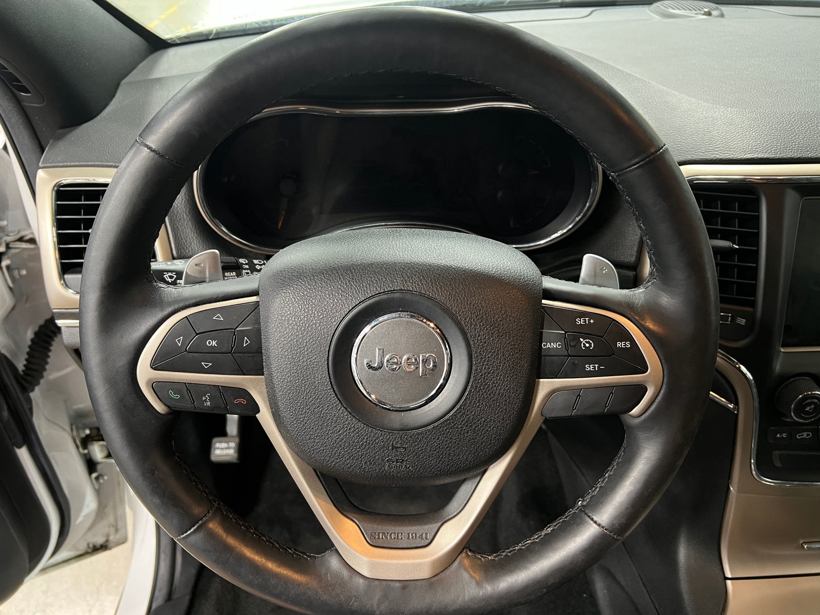 Thumbnail: 2014 Jeep Grand Cherokee - 4