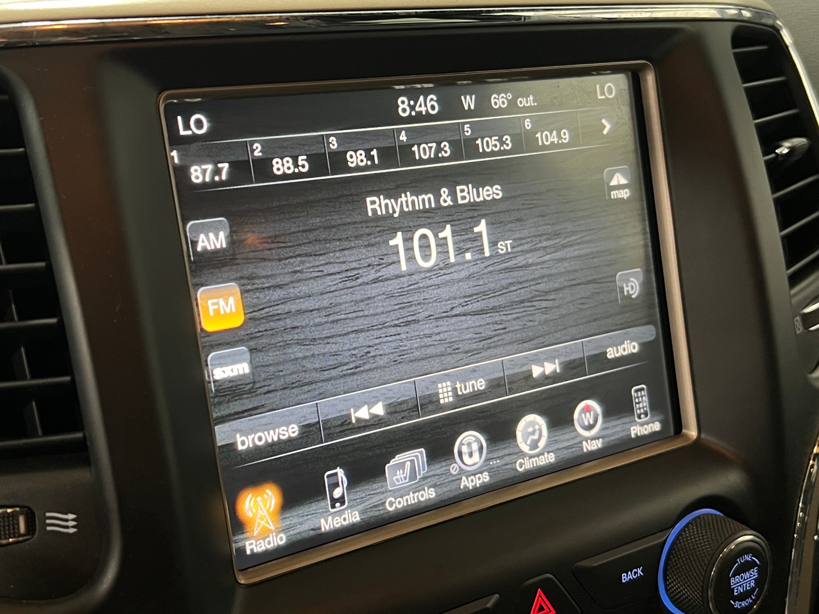 Thumbnail: 2014 Jeep Grand Cherokee - 3