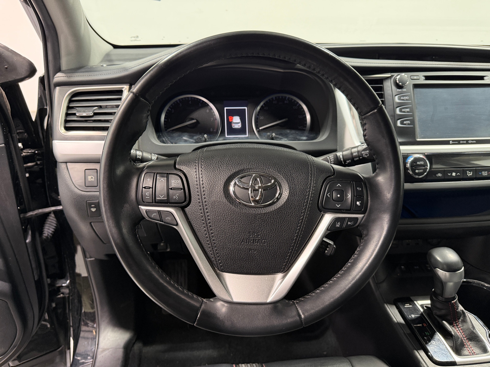 Thumbnail: 2019 Toyota Highlander - 4
